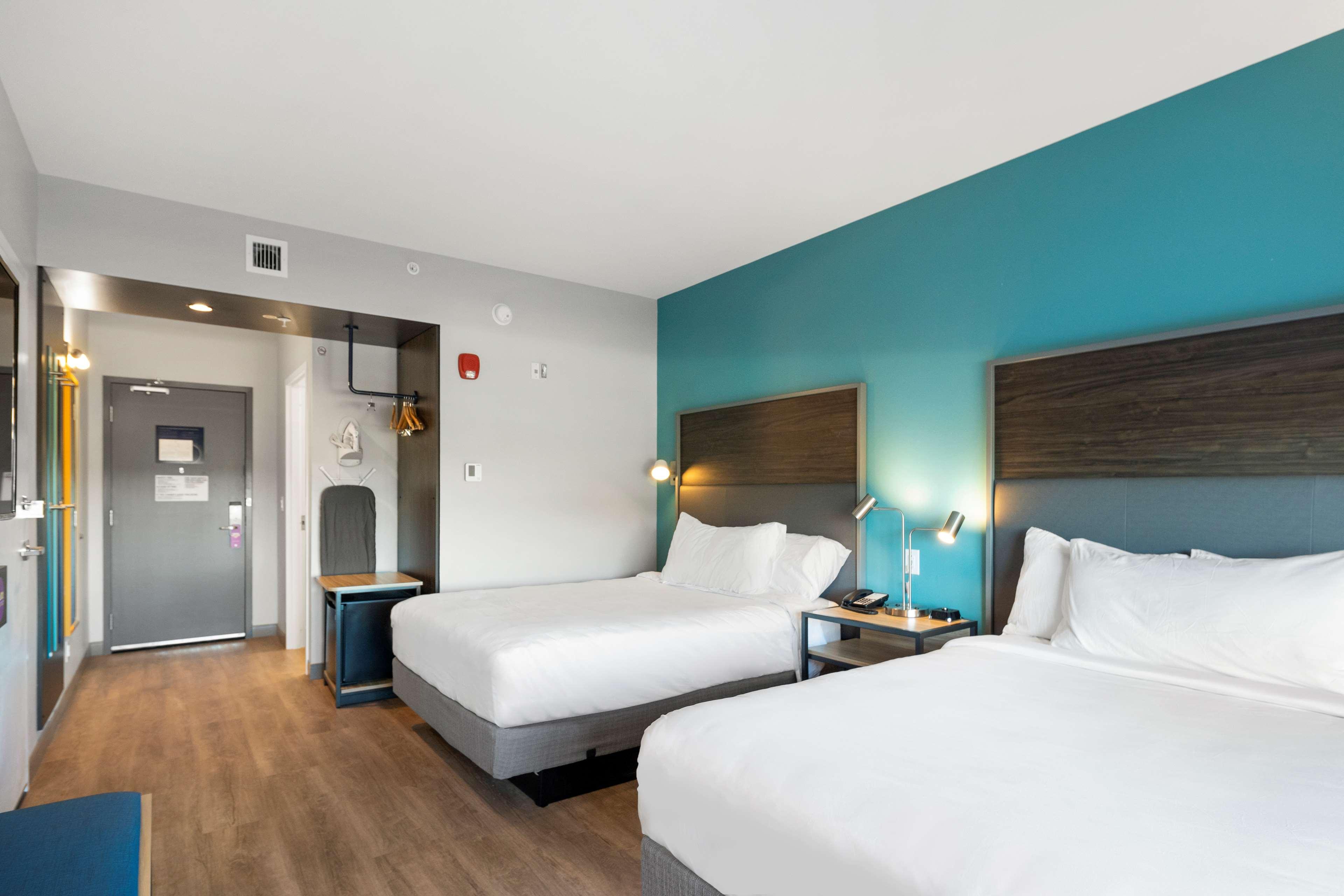 Room Accessible-two Queen Beds