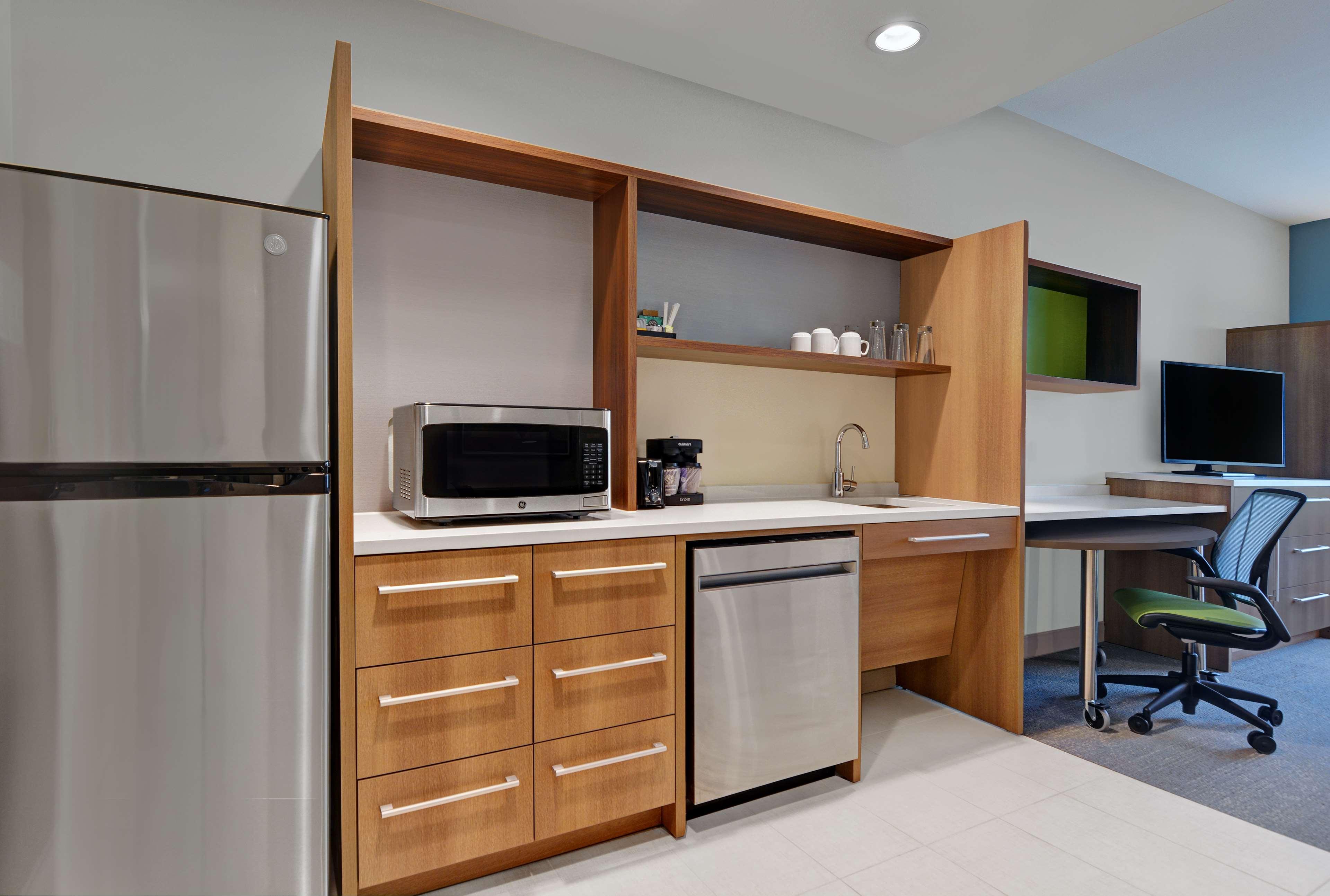 Suite Accessible-queen Size Bed