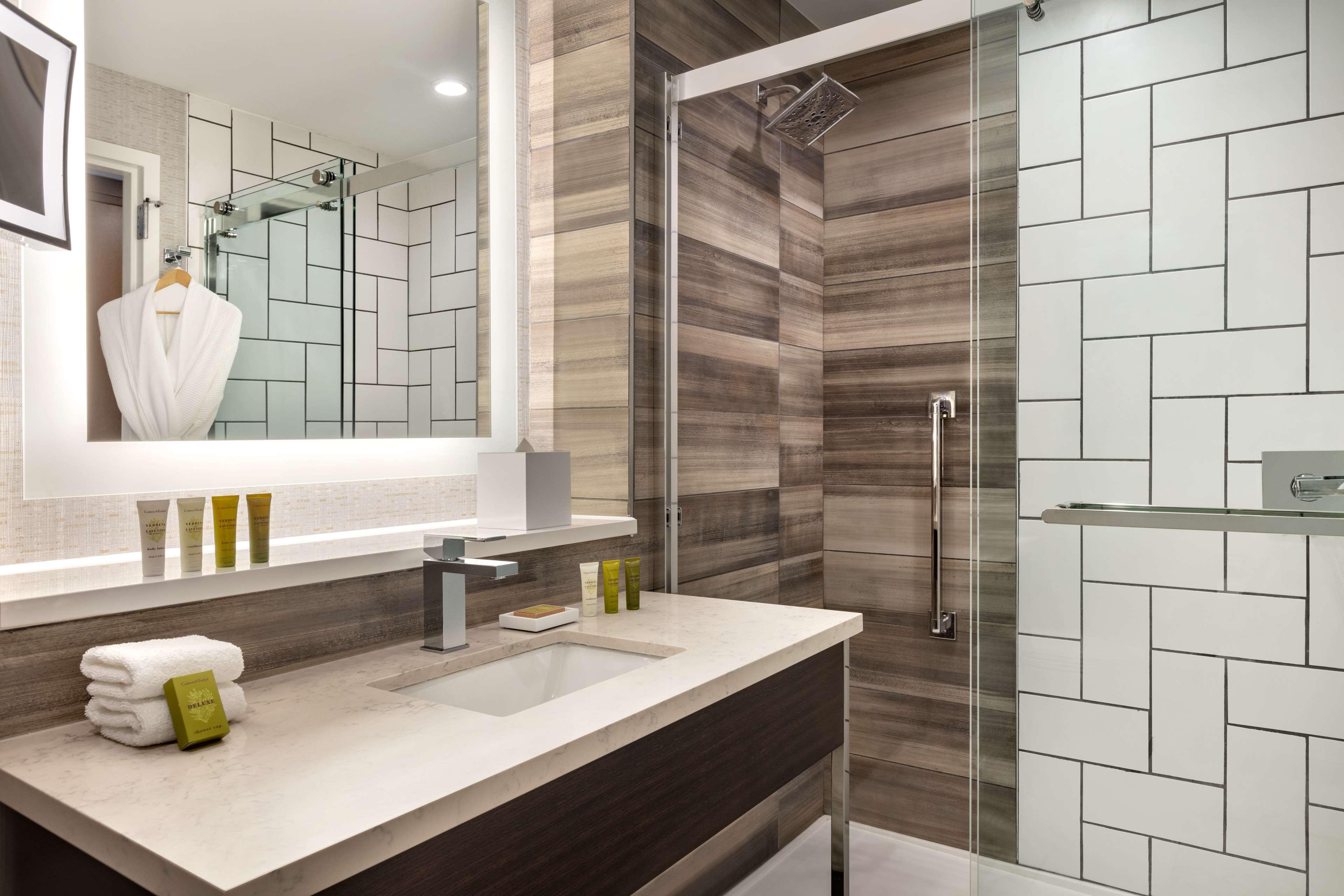 Double Executive King Bed