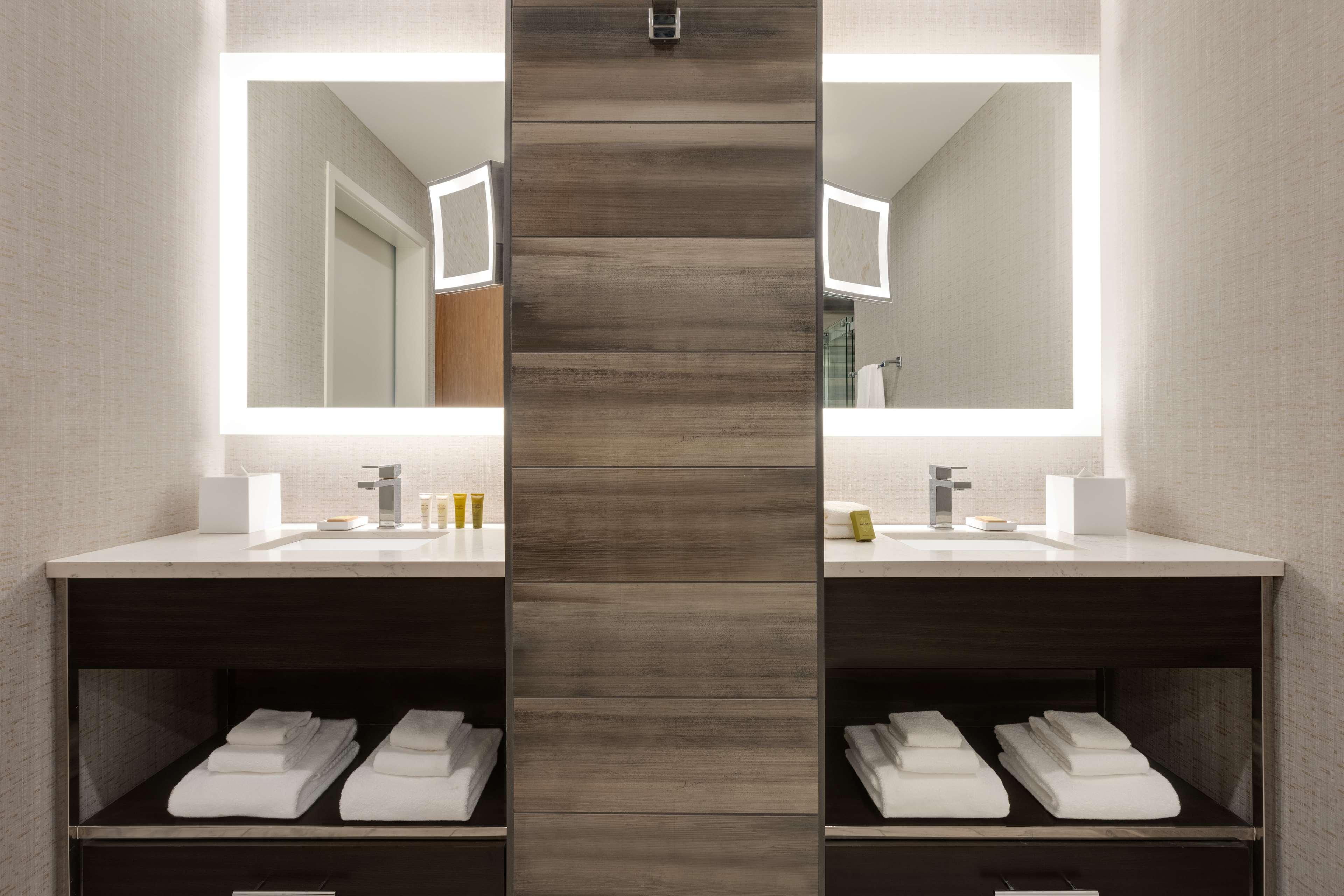 Suite King Bed One Bedroom 