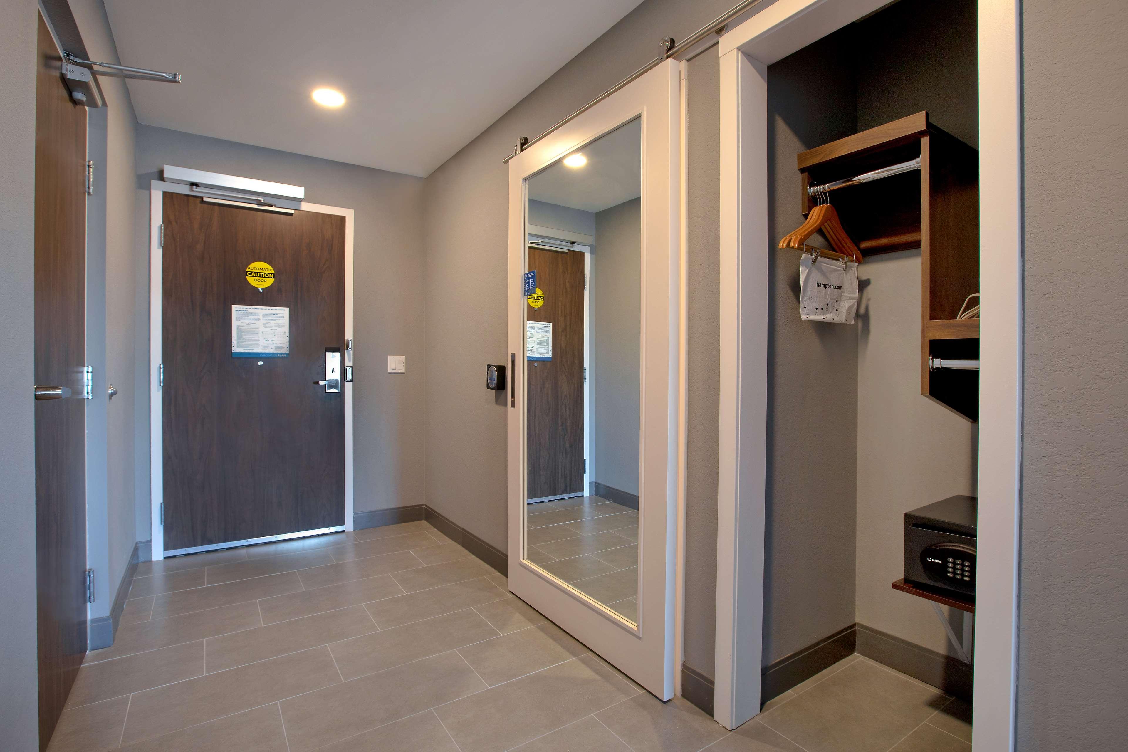 Room Accessible-two Queen Beds