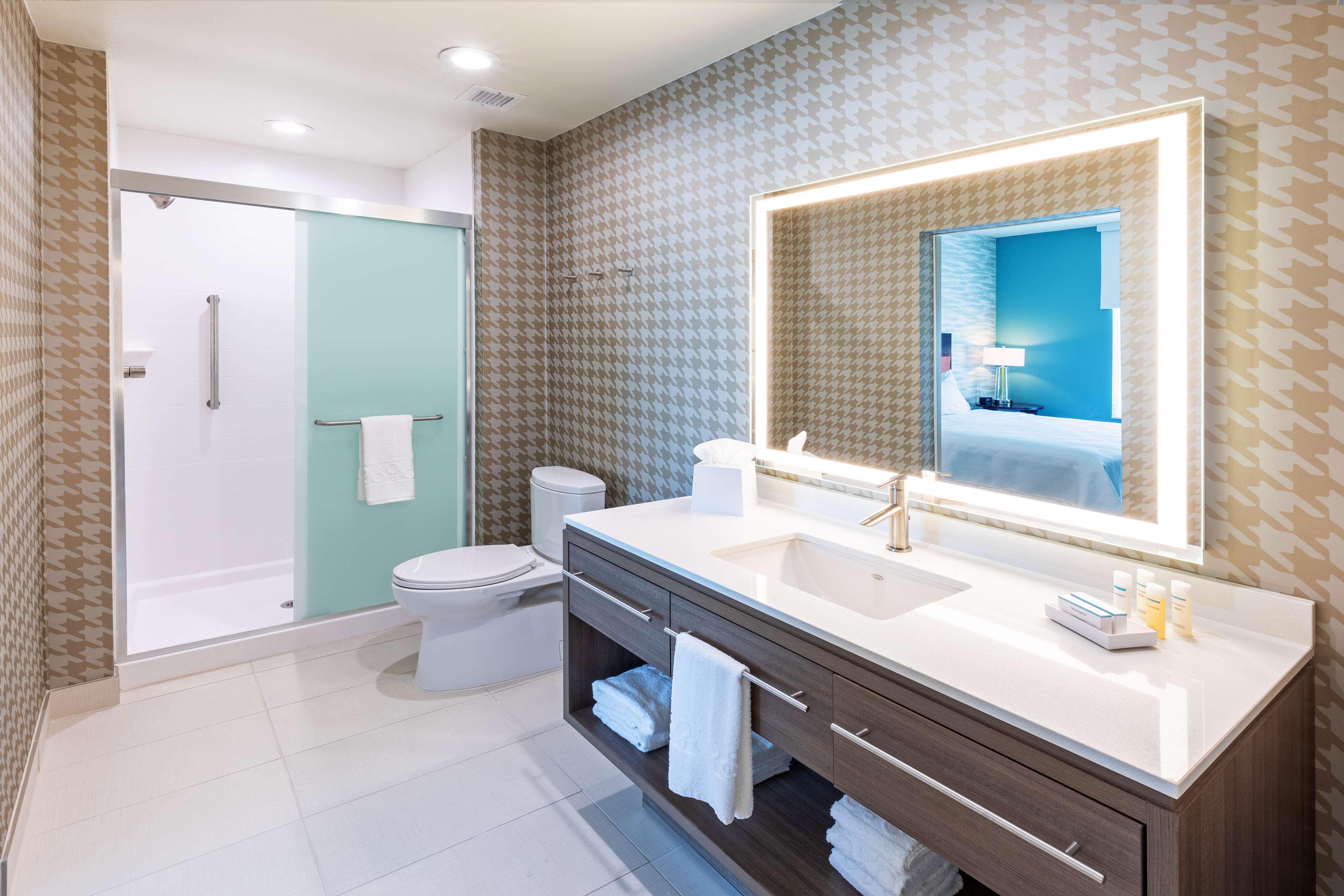 Studio King Size Bed