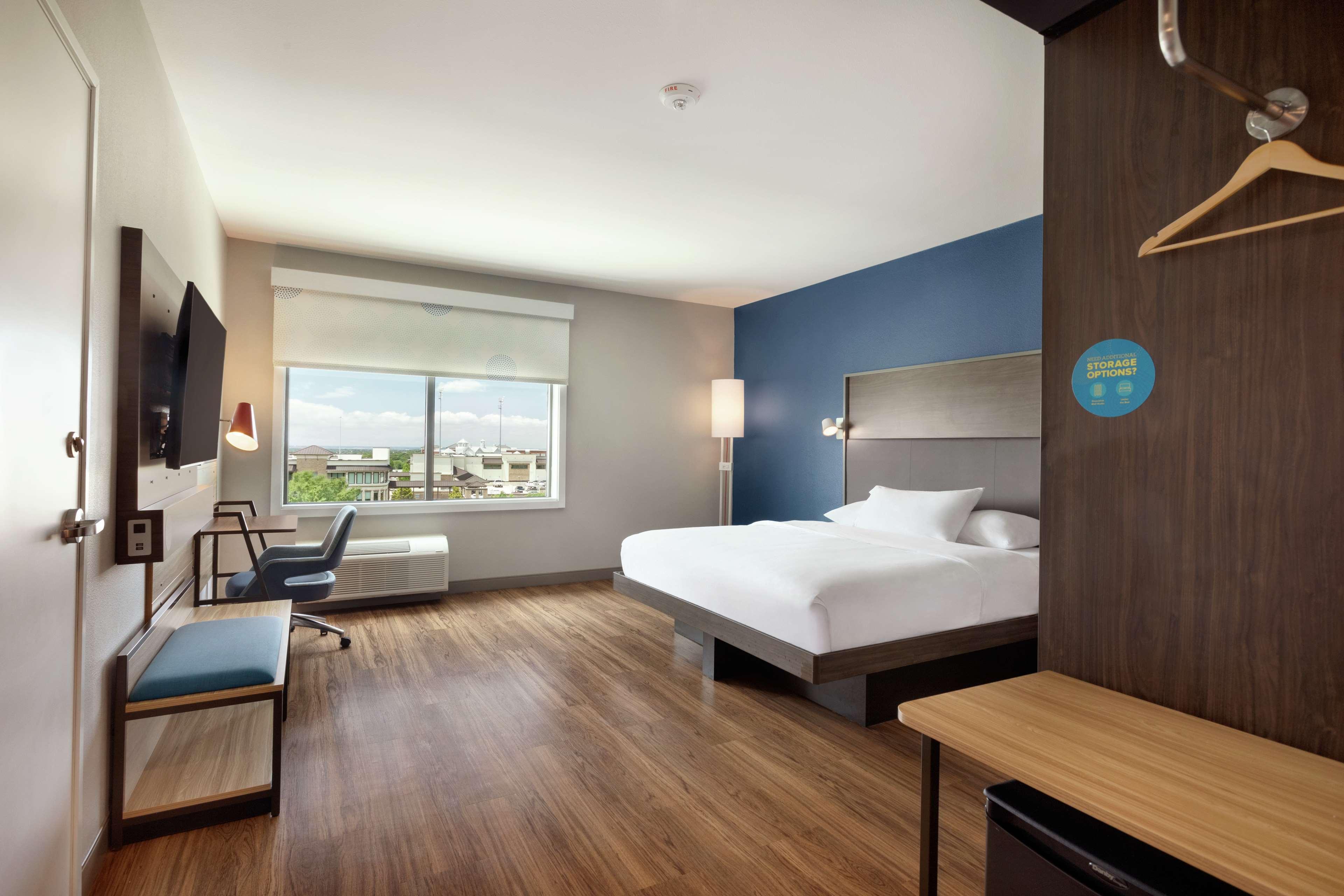 Double Accessible King Size Bed