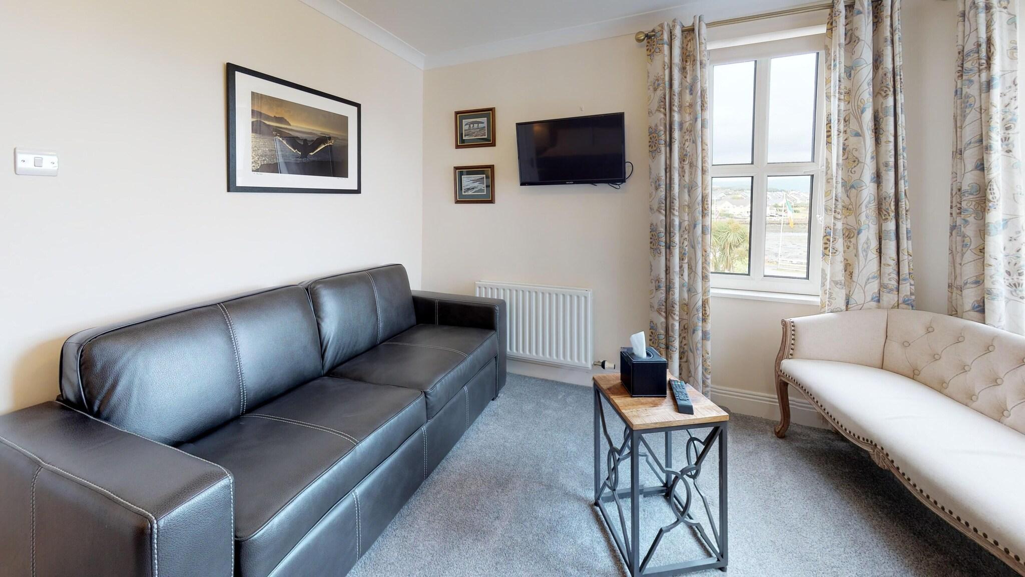 Family Room King Size Bed