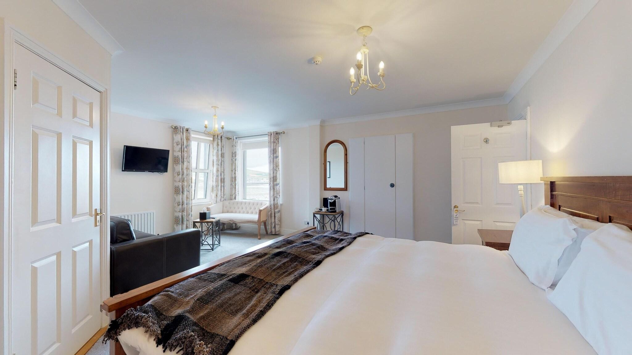 Family Room King Size Bed