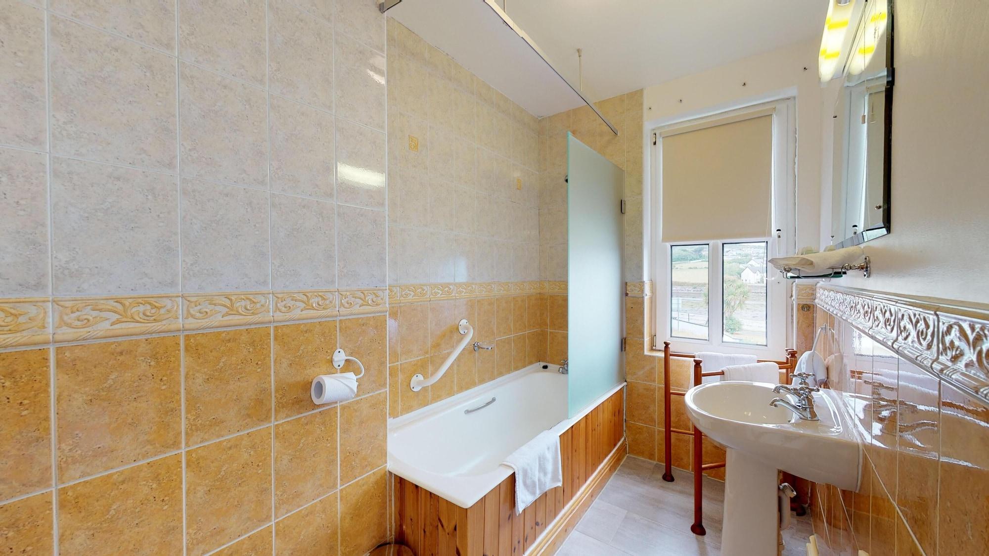 Family Room King Size Bed