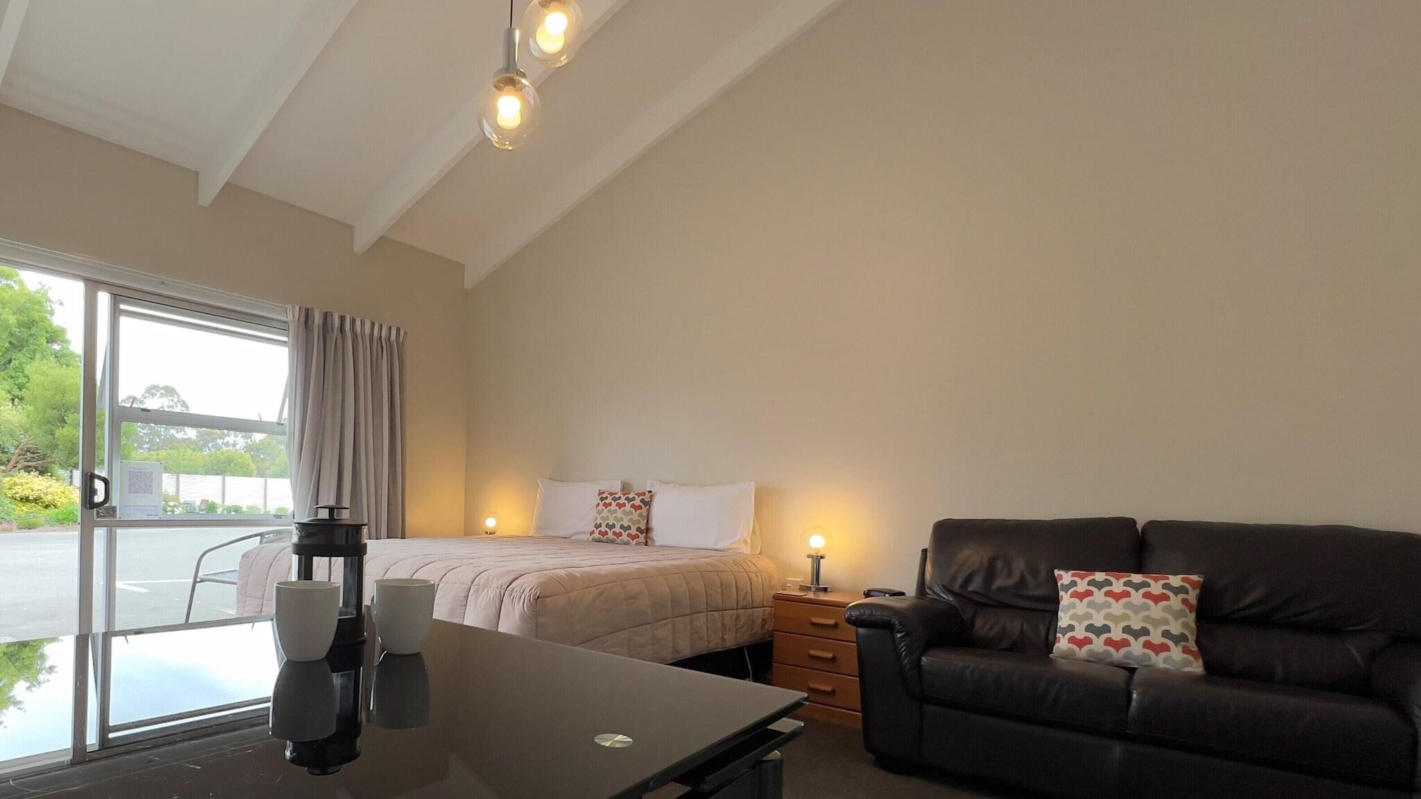 Studio Queen Size Bed