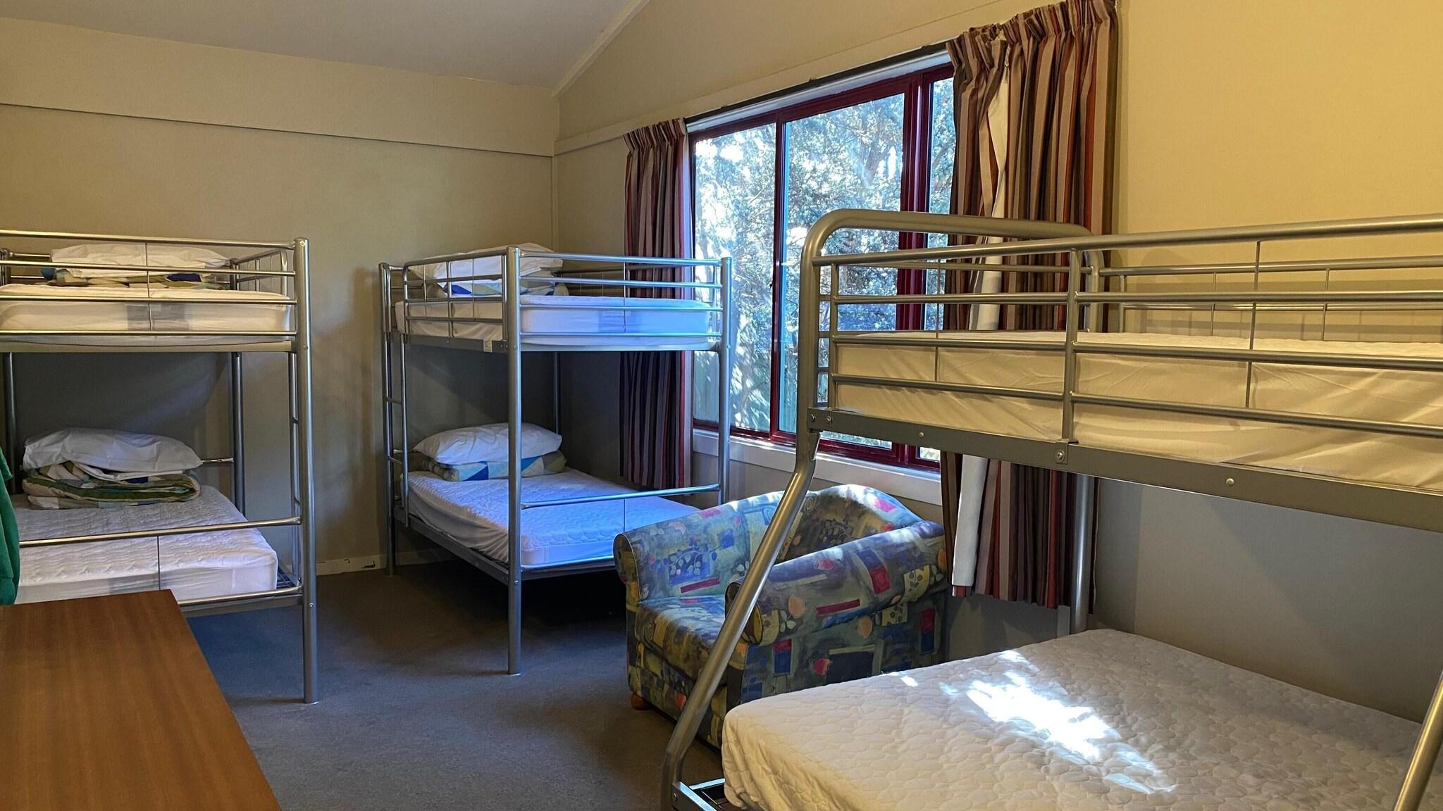 Bed in Dormitory Bunk Bed