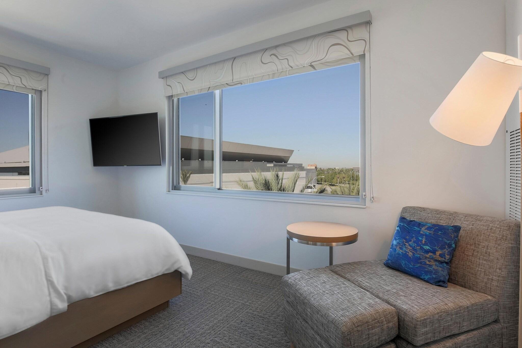 Studio Two Queen Beds