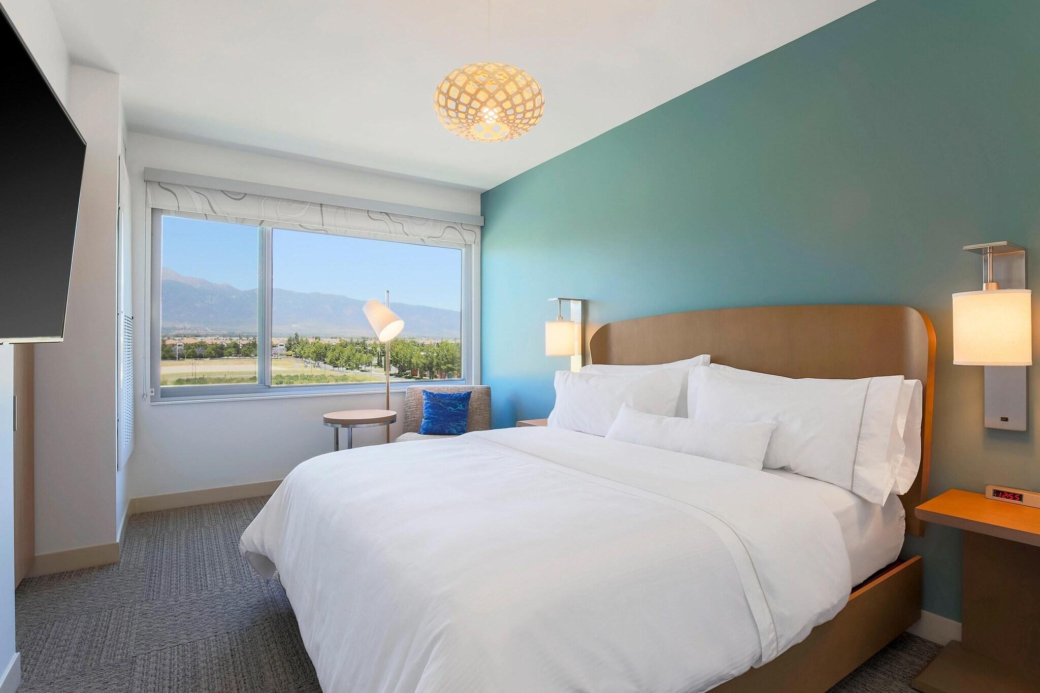 Suite King Bed One Bedroom 