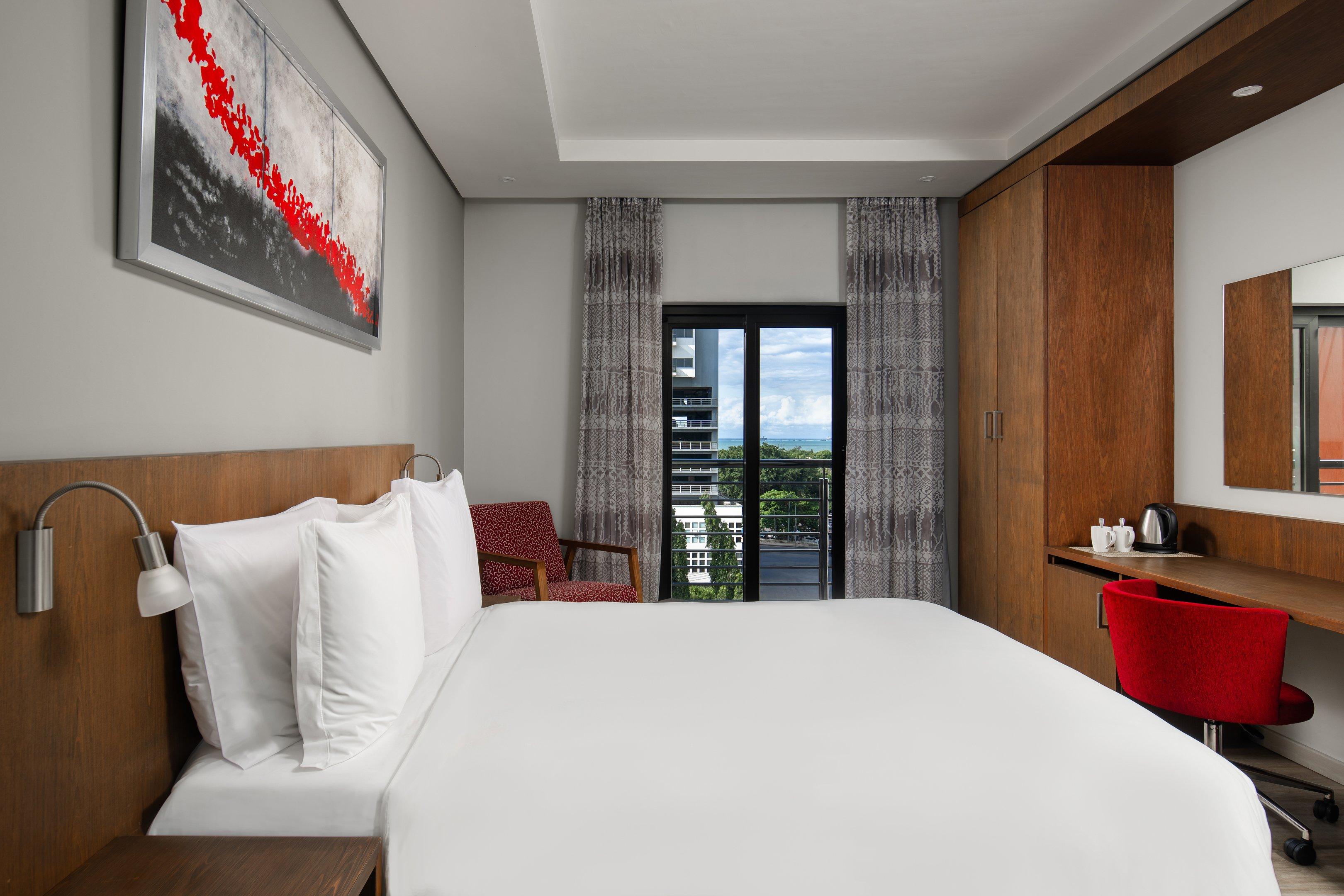 Double City View Queen Bed