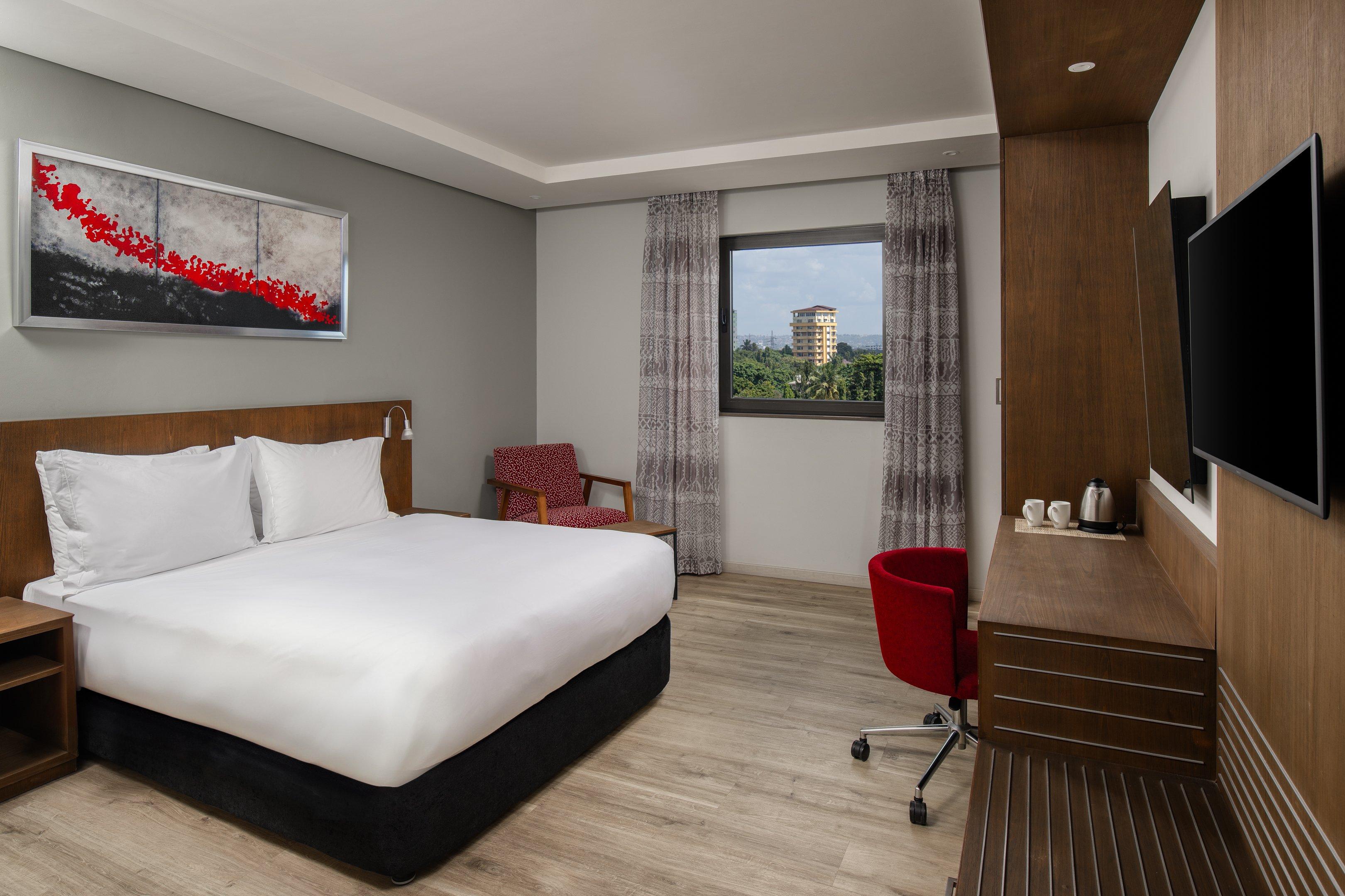 Double City View Queen Bed