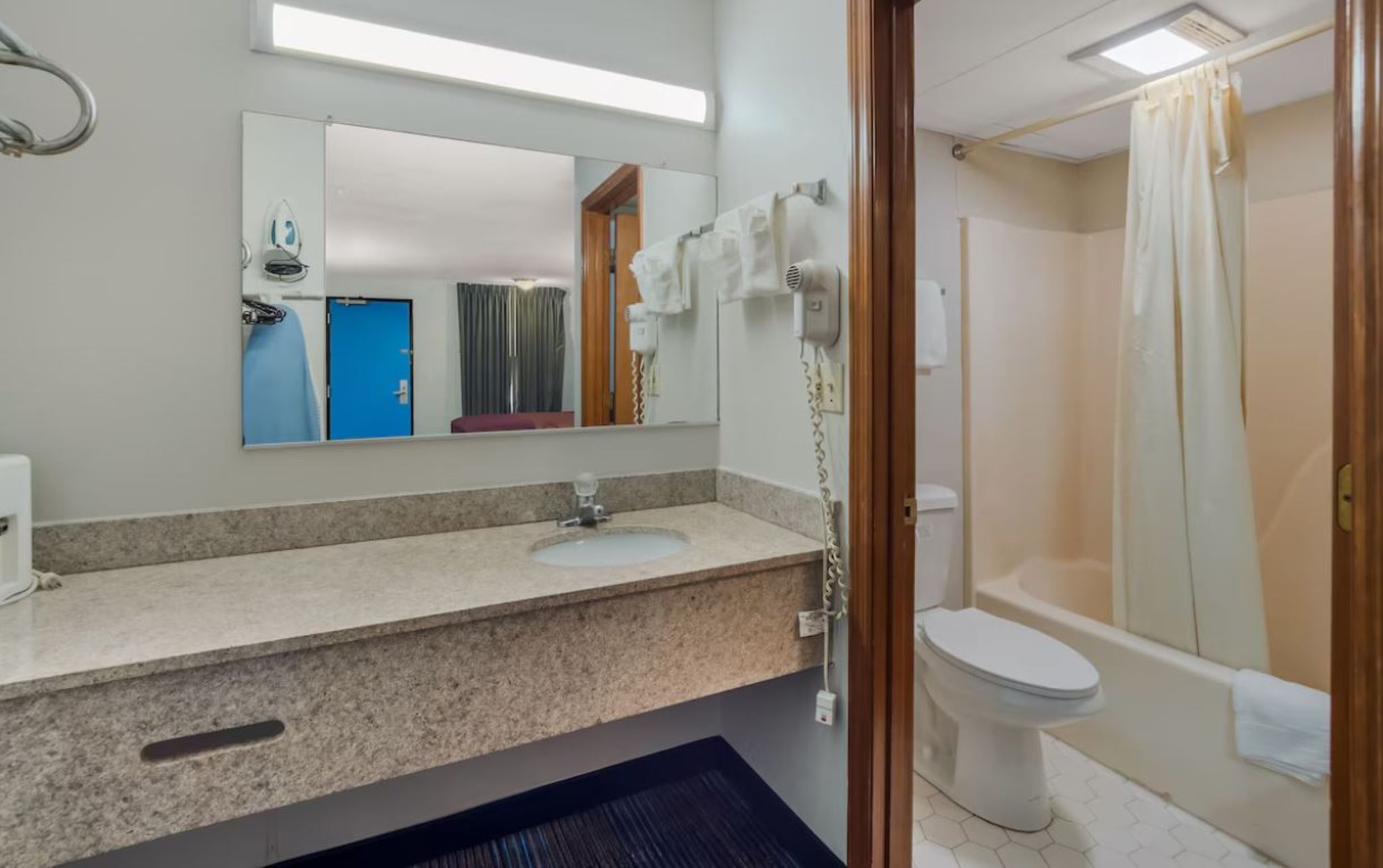 Room King Bed Non Smoking