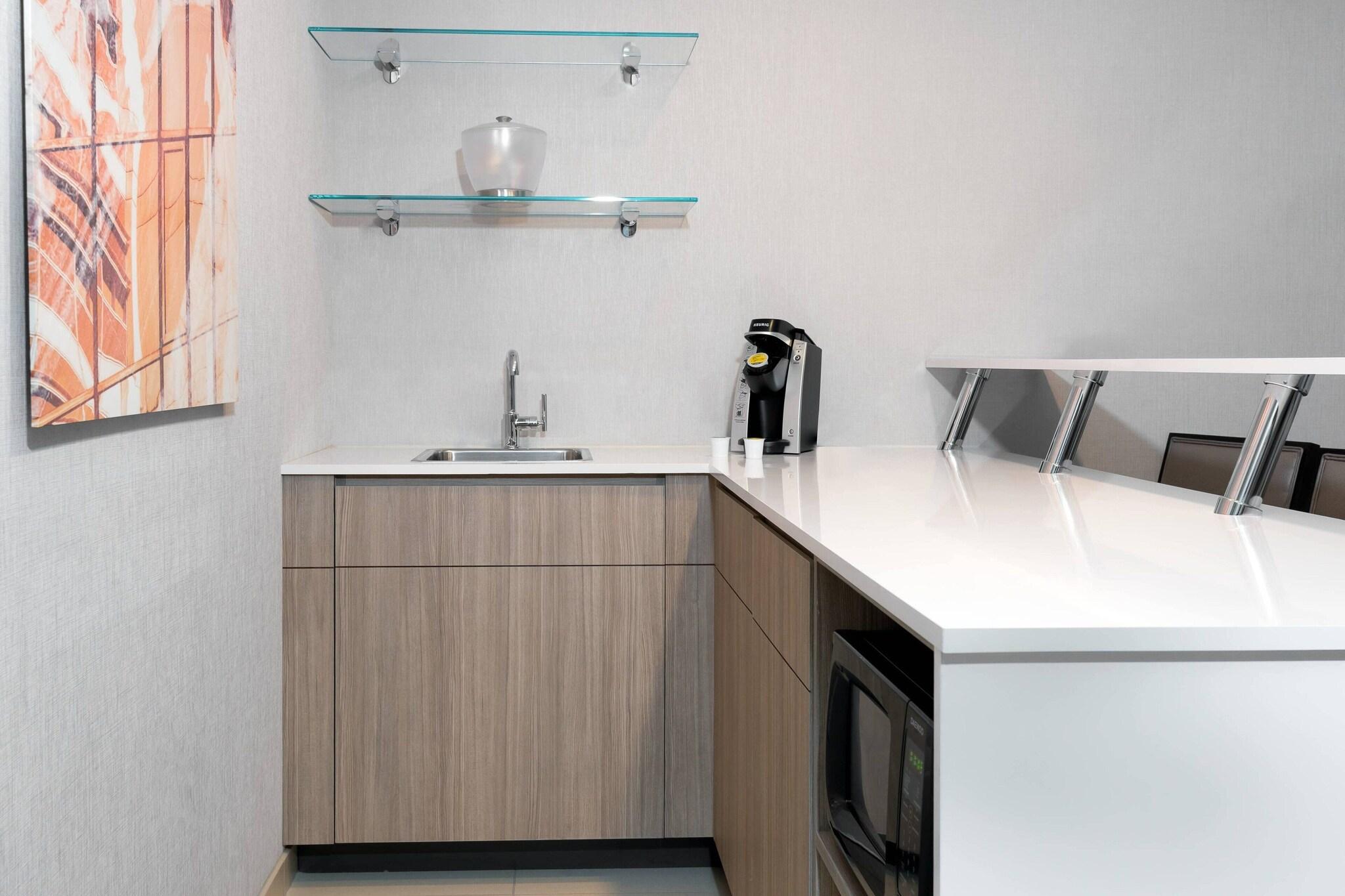 Suite King Bed One Bedroom 