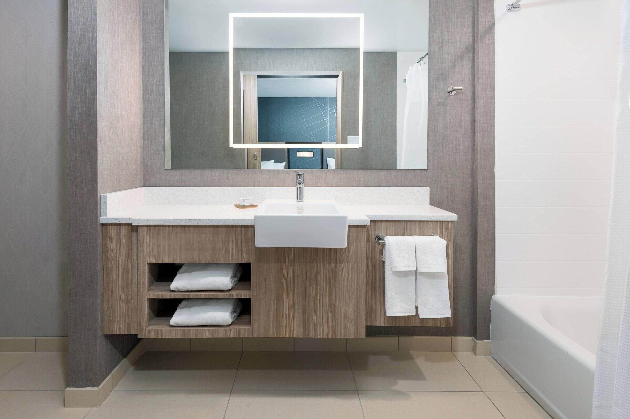 Suite Two Queen Beds