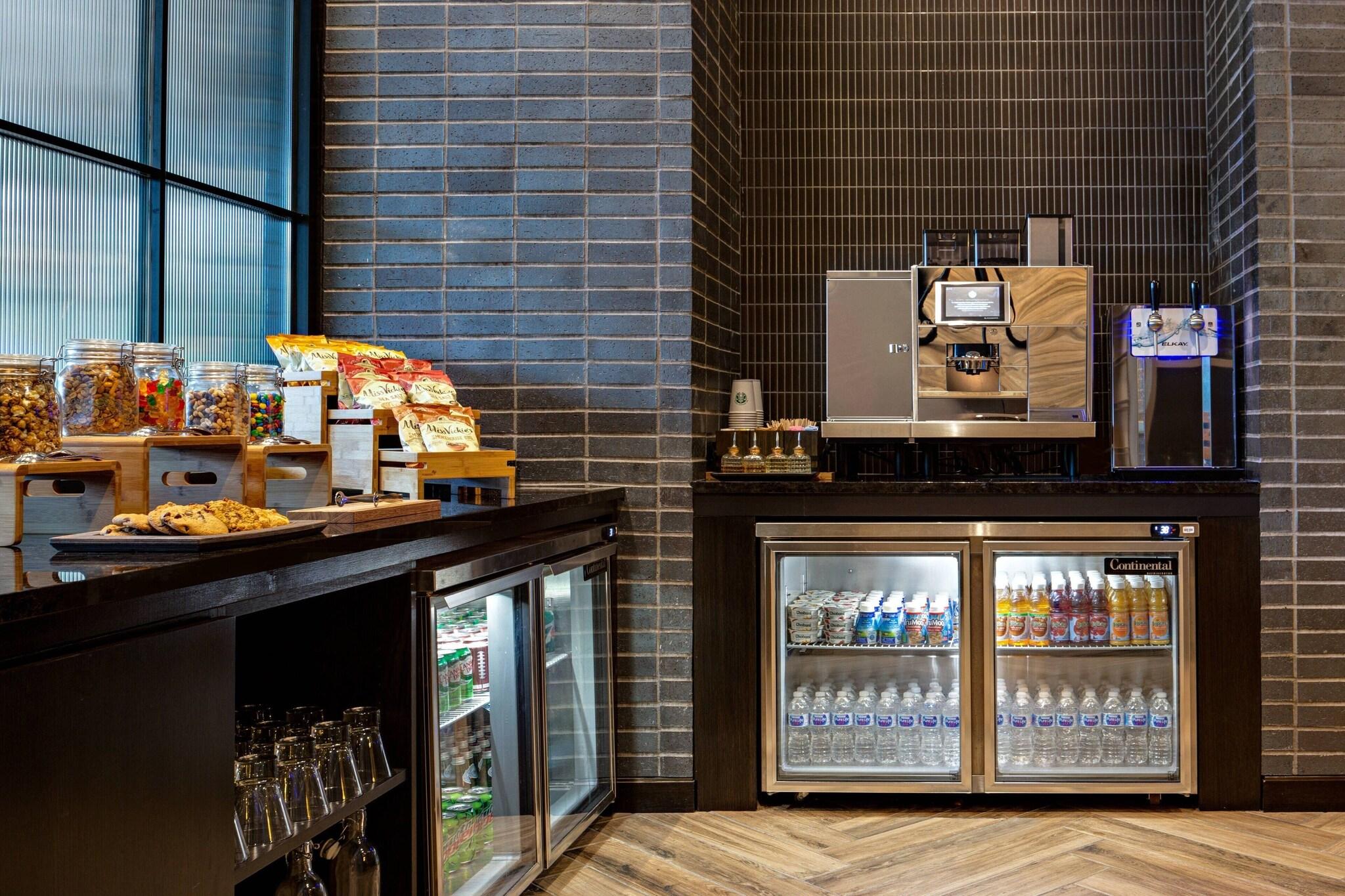 Junior Suite Accessible King Size Bed