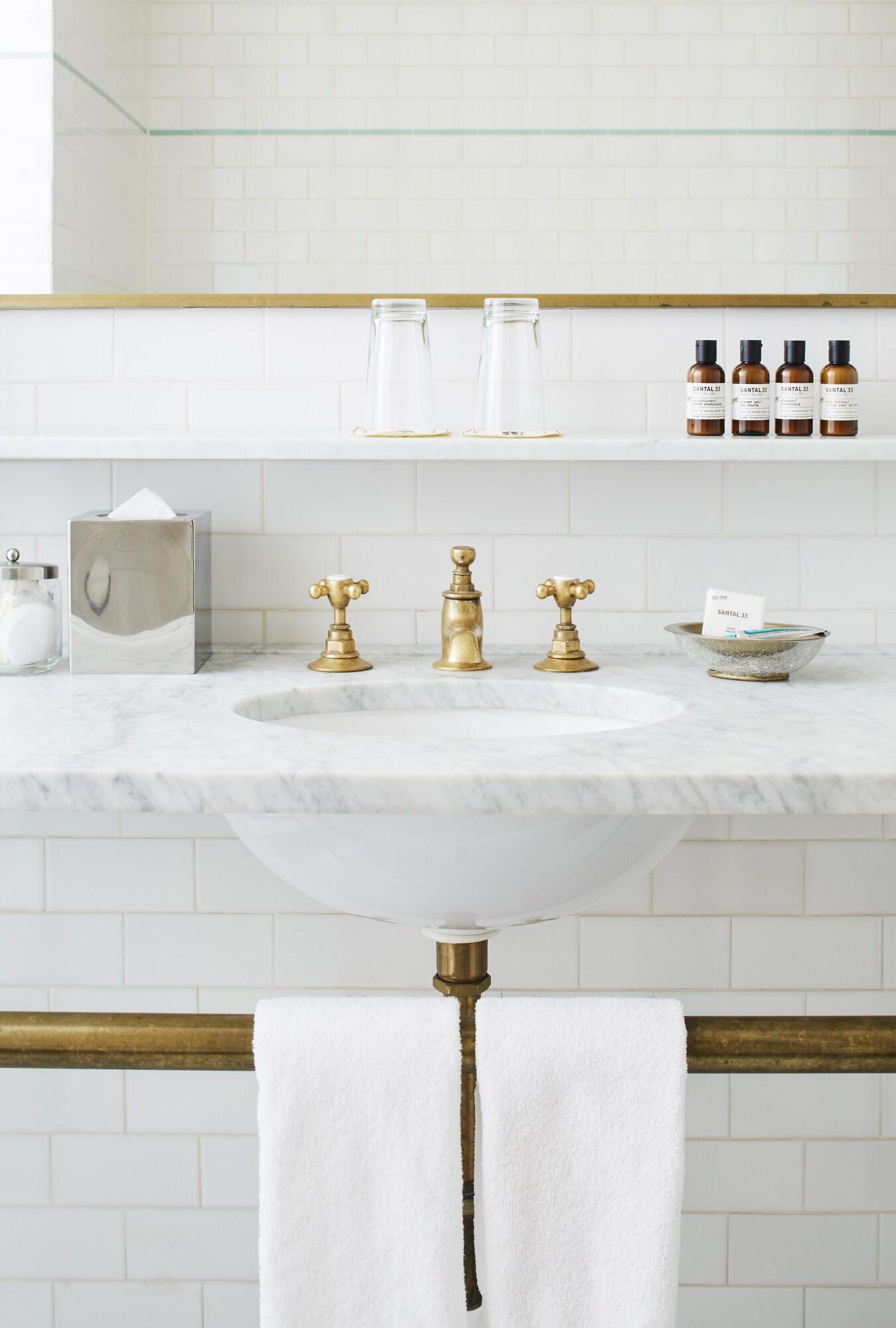 Double Accessible-queen Size Bed