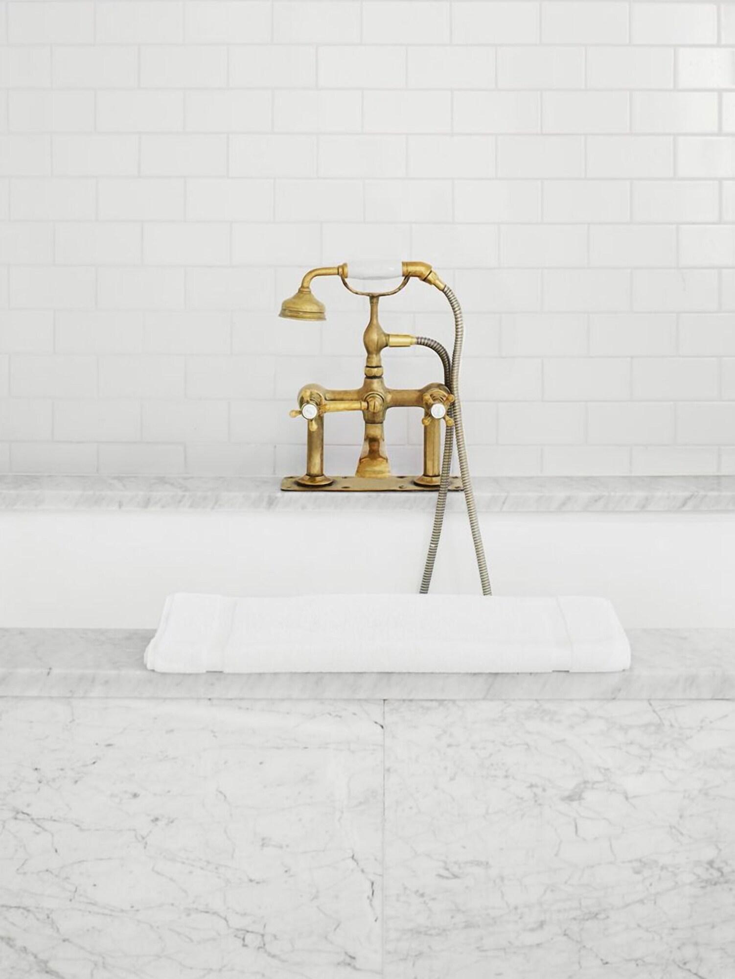 Single Deluxe City View