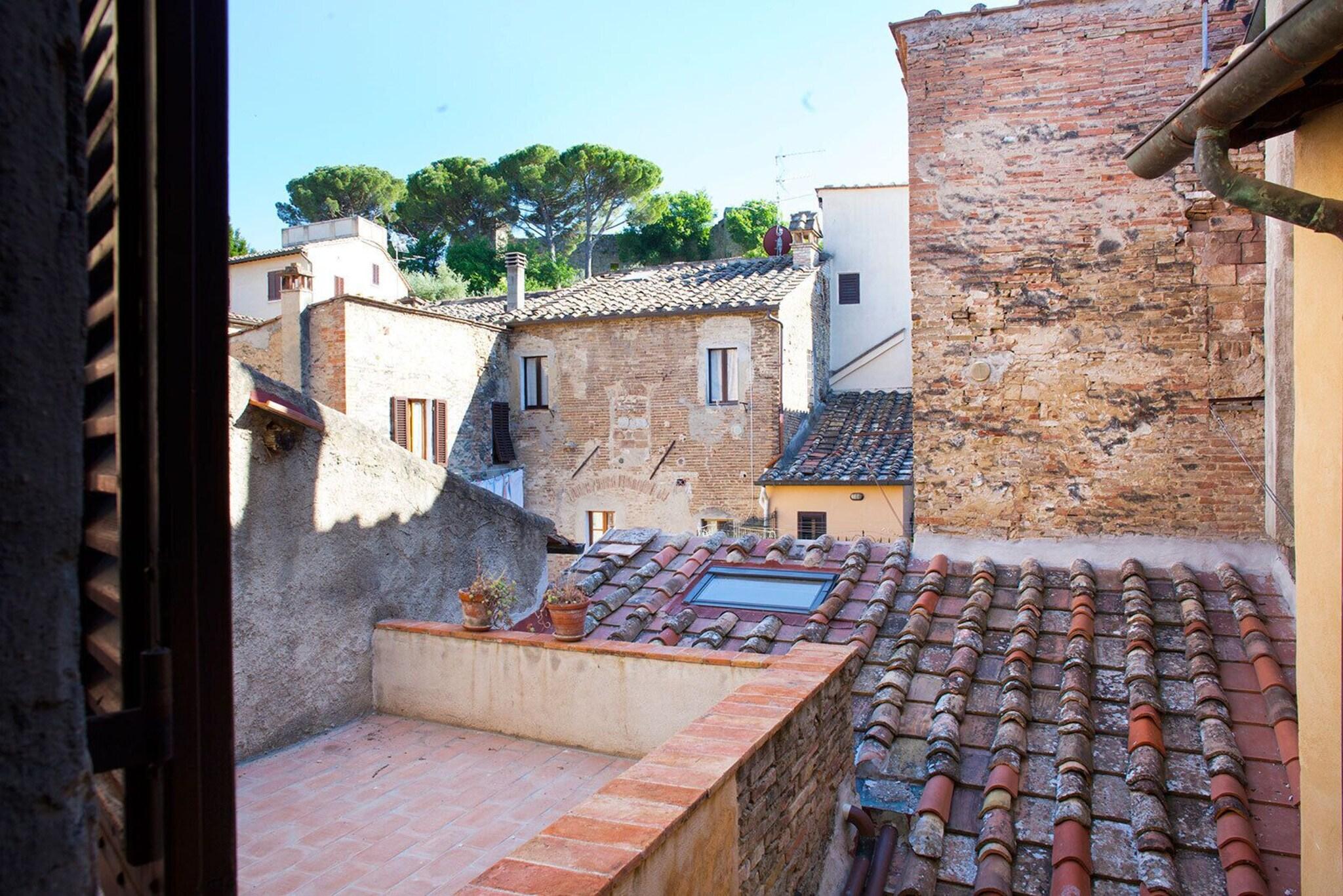 Family Room City View King Bed
