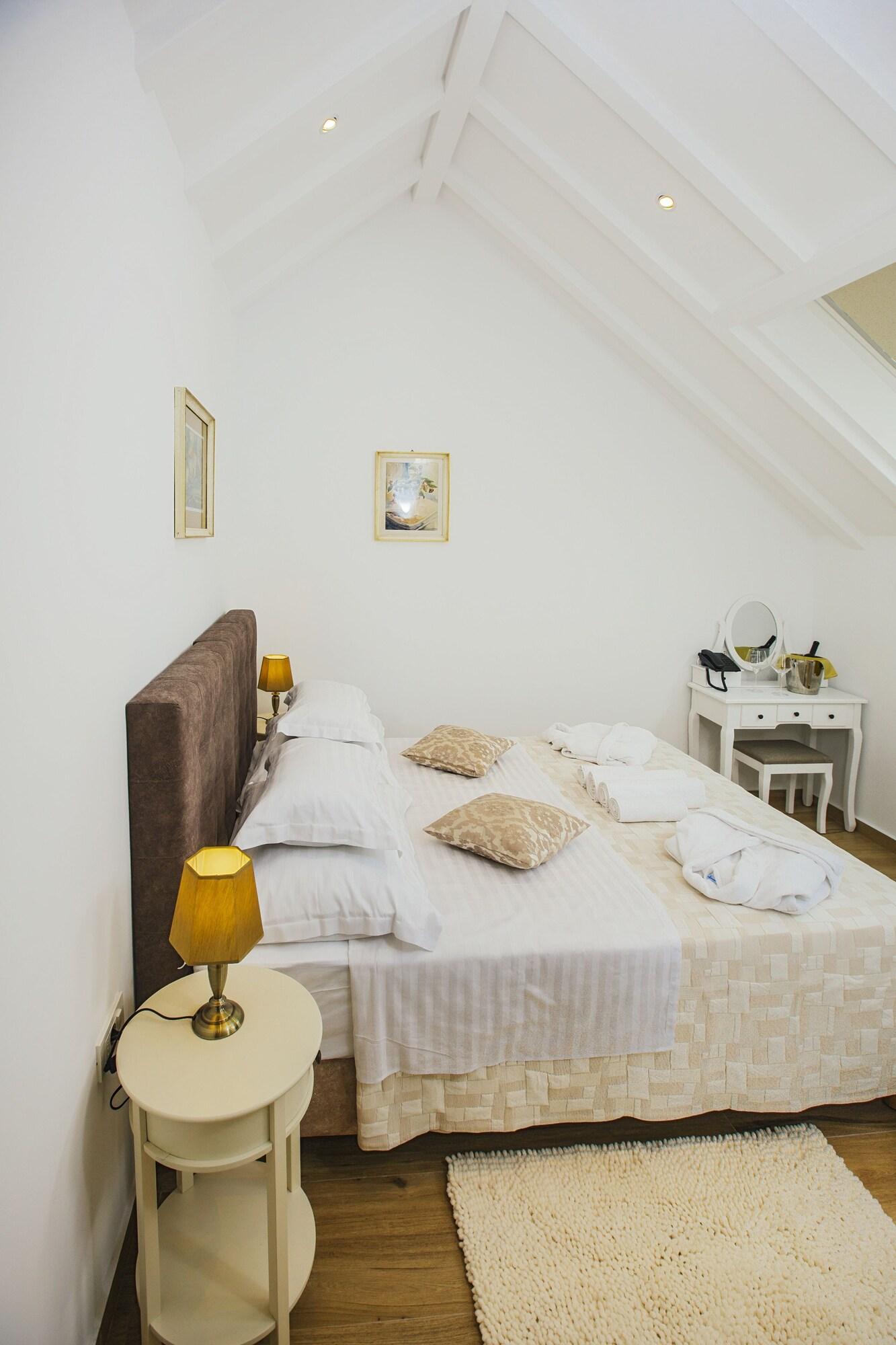 Double Superior Sea View