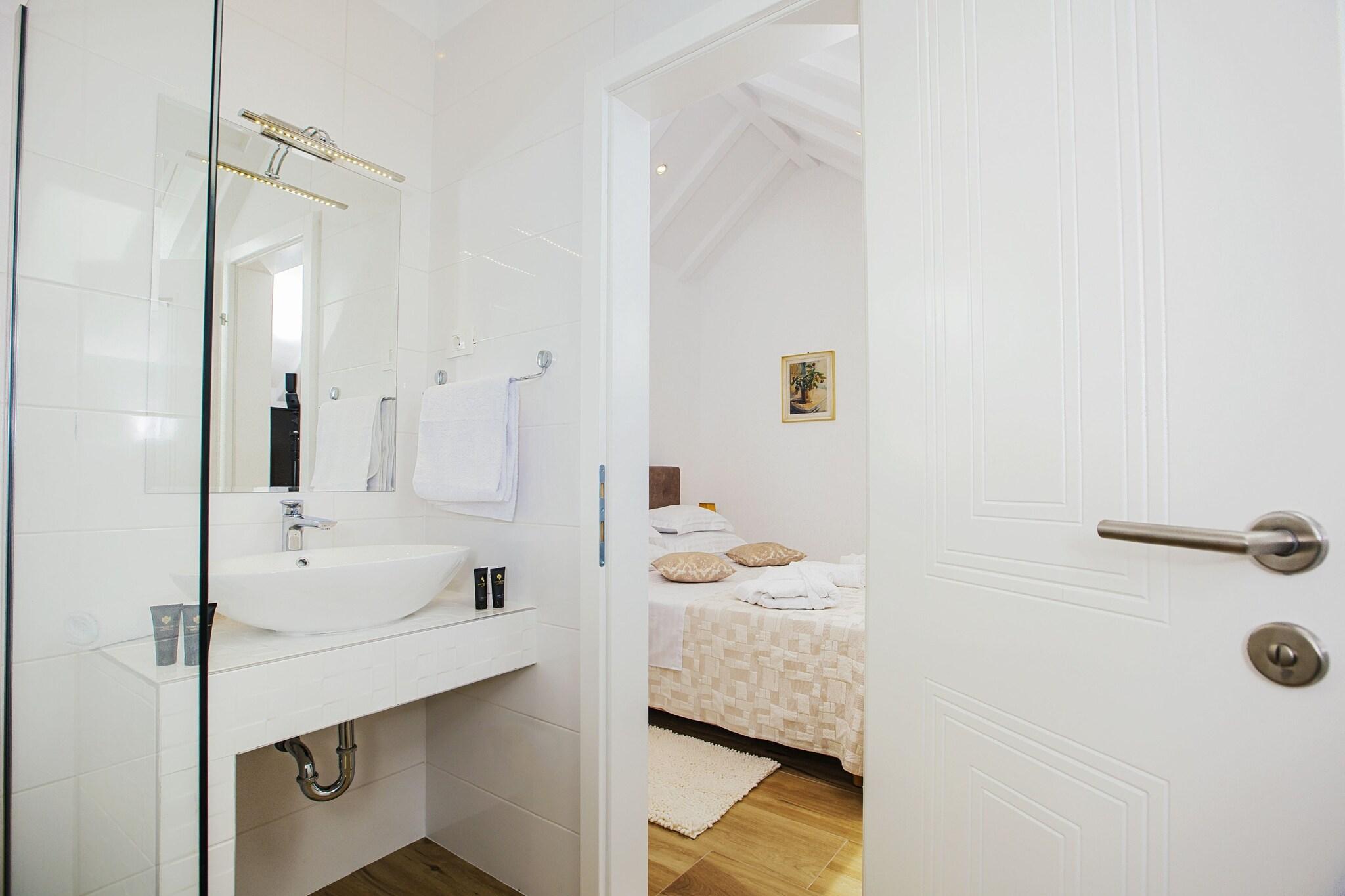 Double Superior Queen Bed