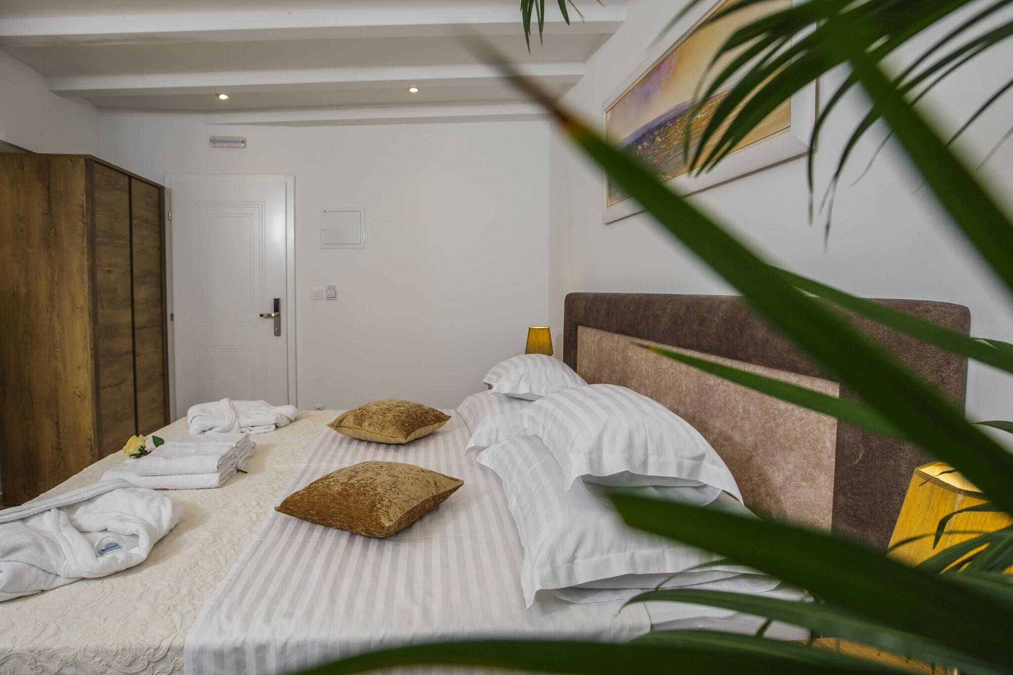 Double Deluxe King Bed