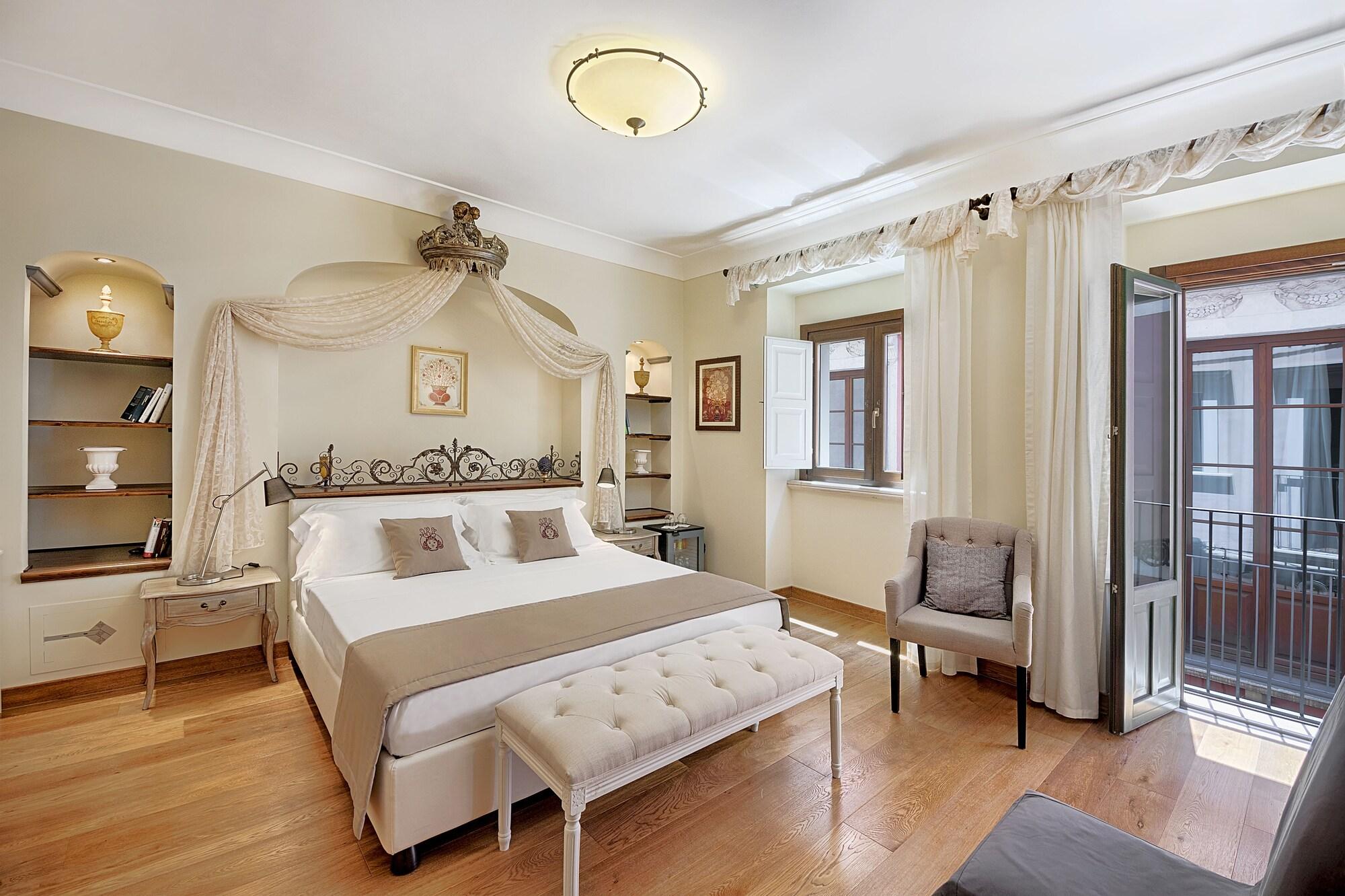 Suite Luxury City View