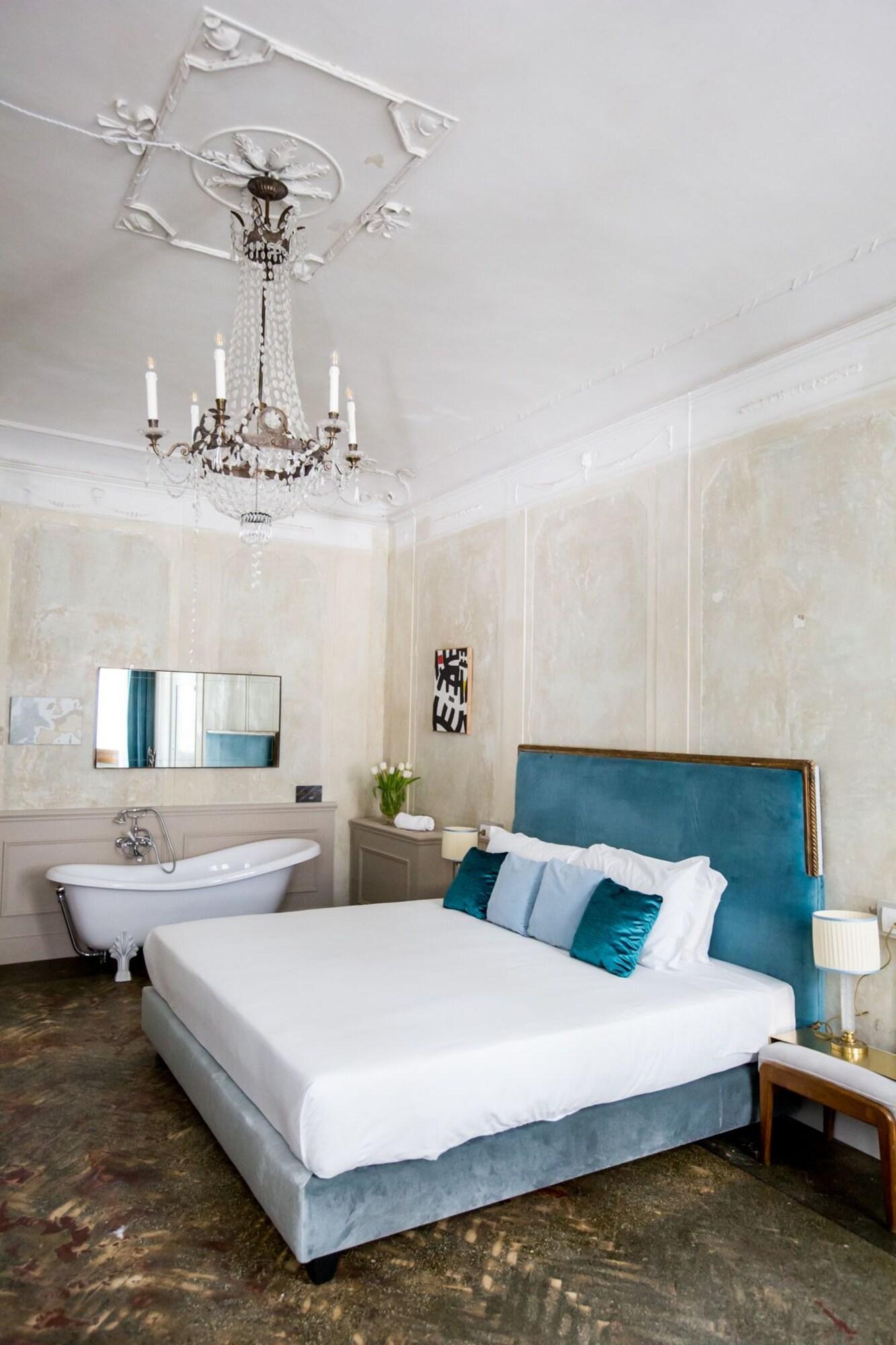 Double King Size Bed