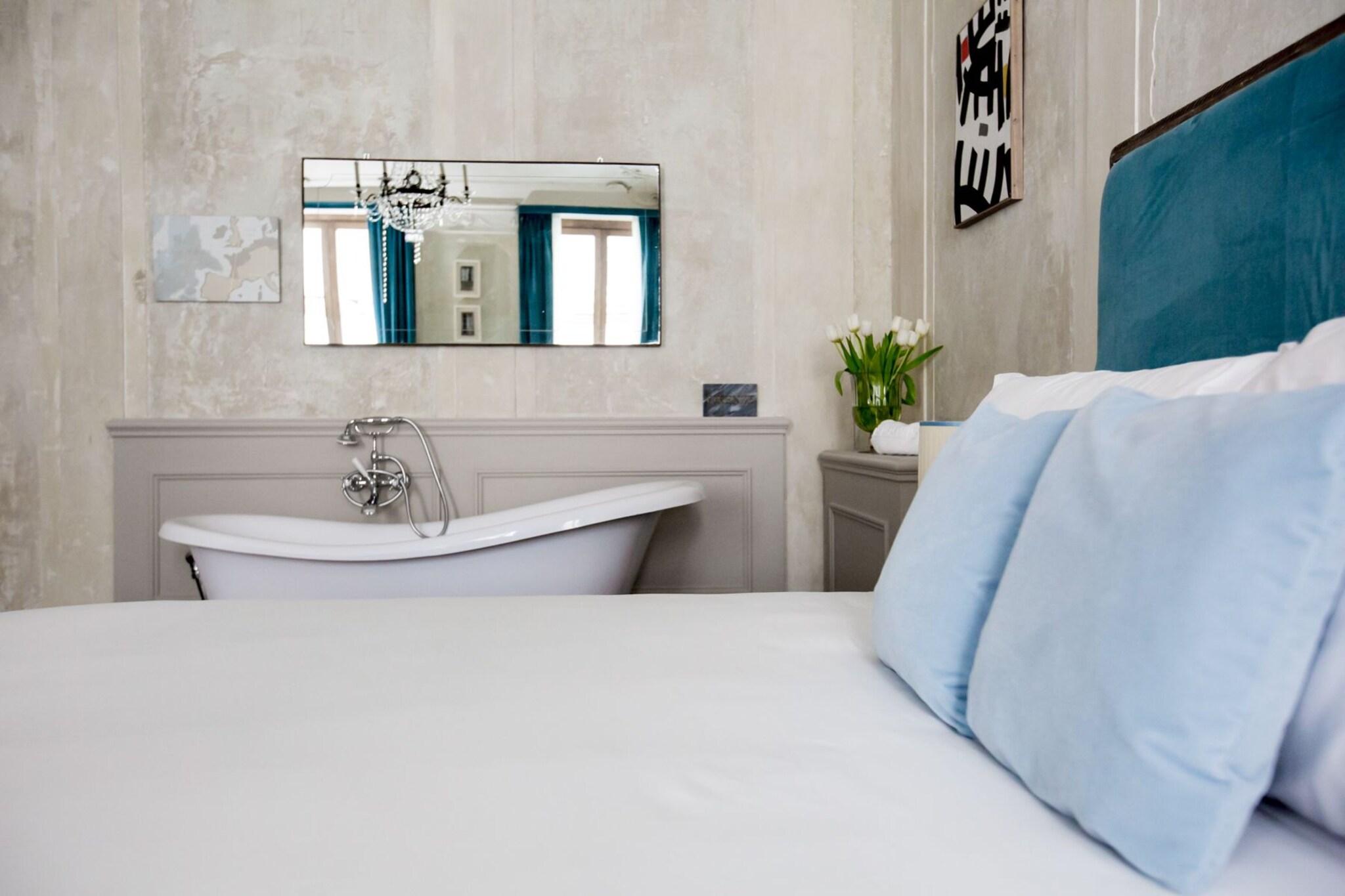 Double King Size Bed