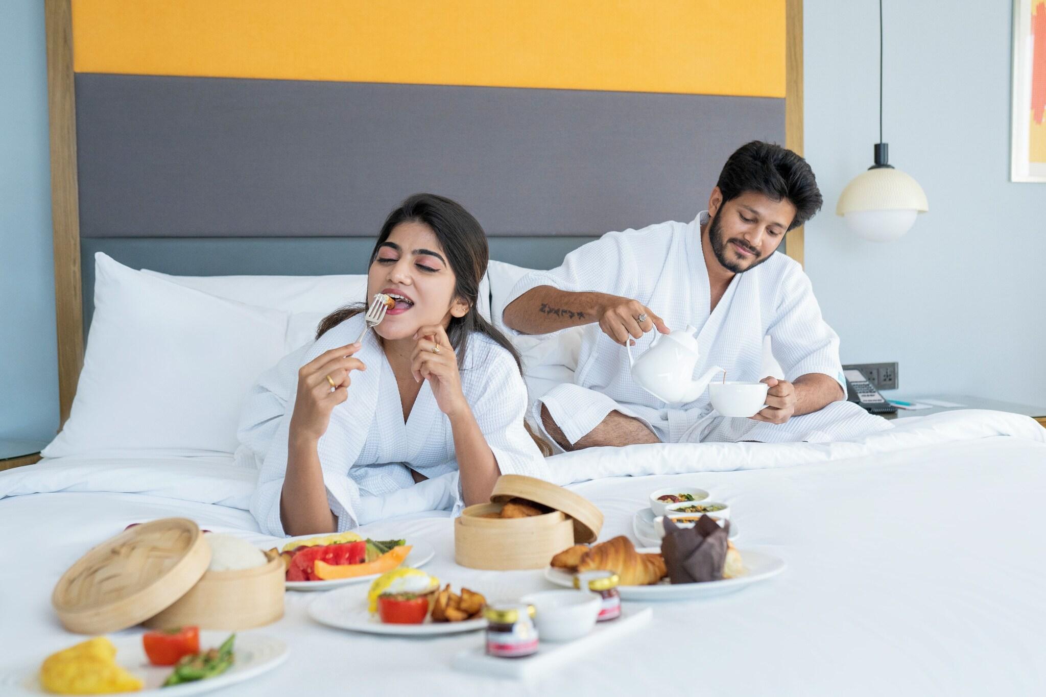 Double Deluxe King Bed