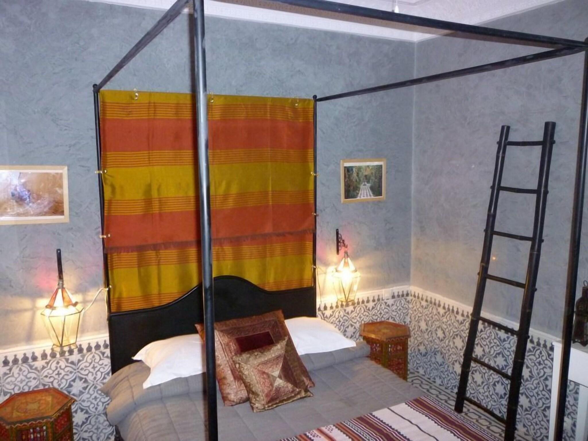 Double Superior Queen Bed