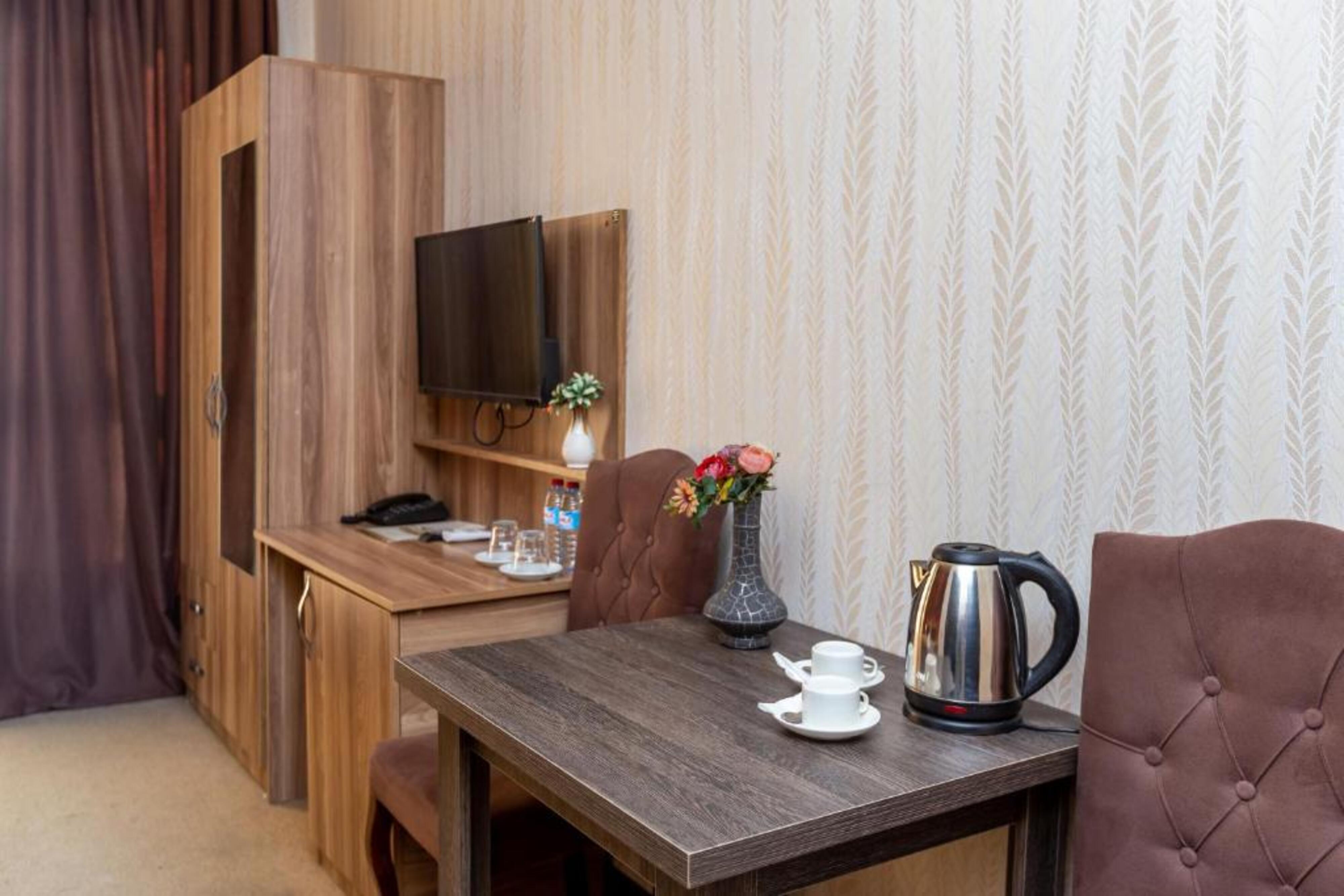 Double or Twin Standard