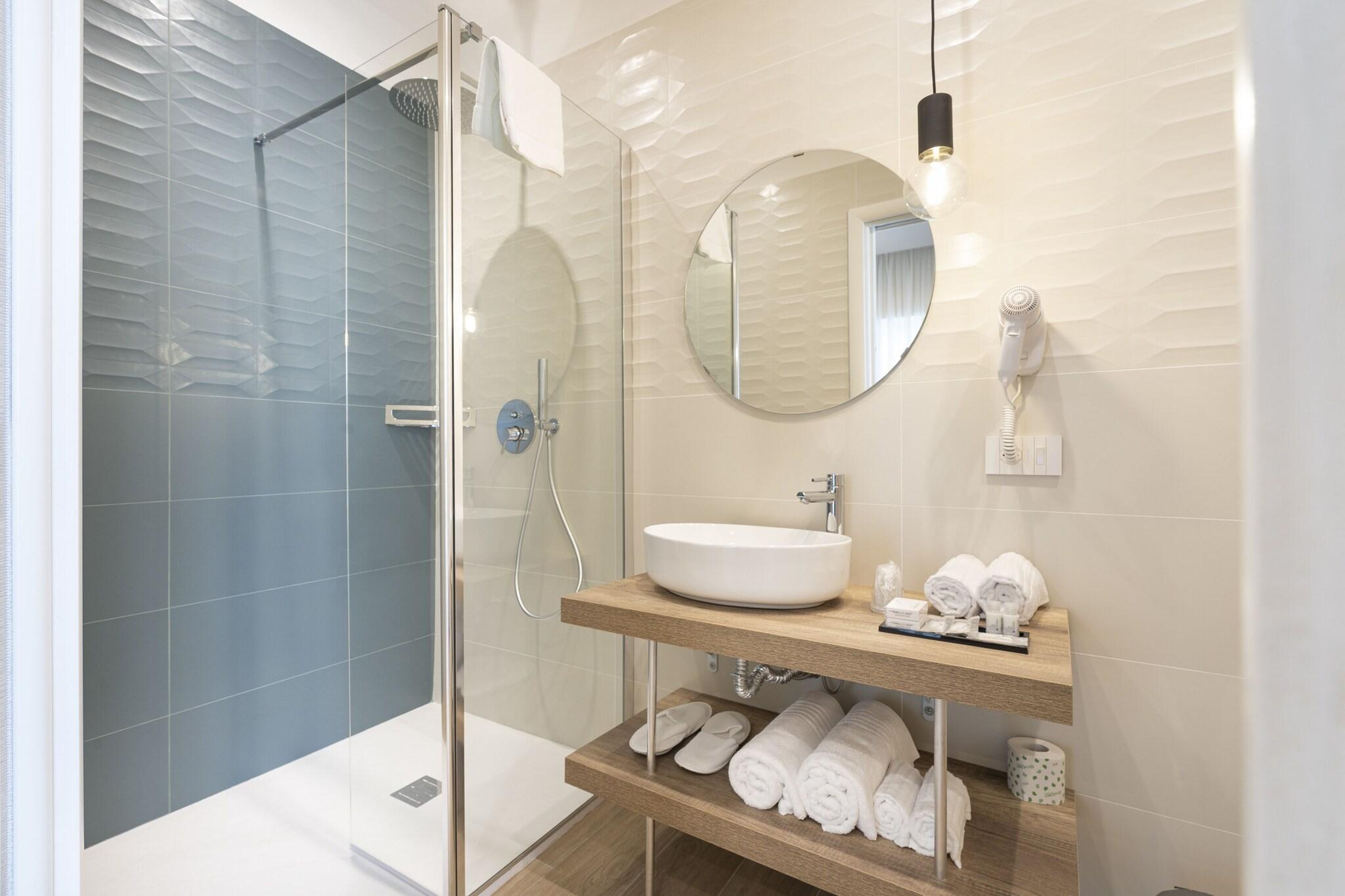 Twin Deluxe Two Beds