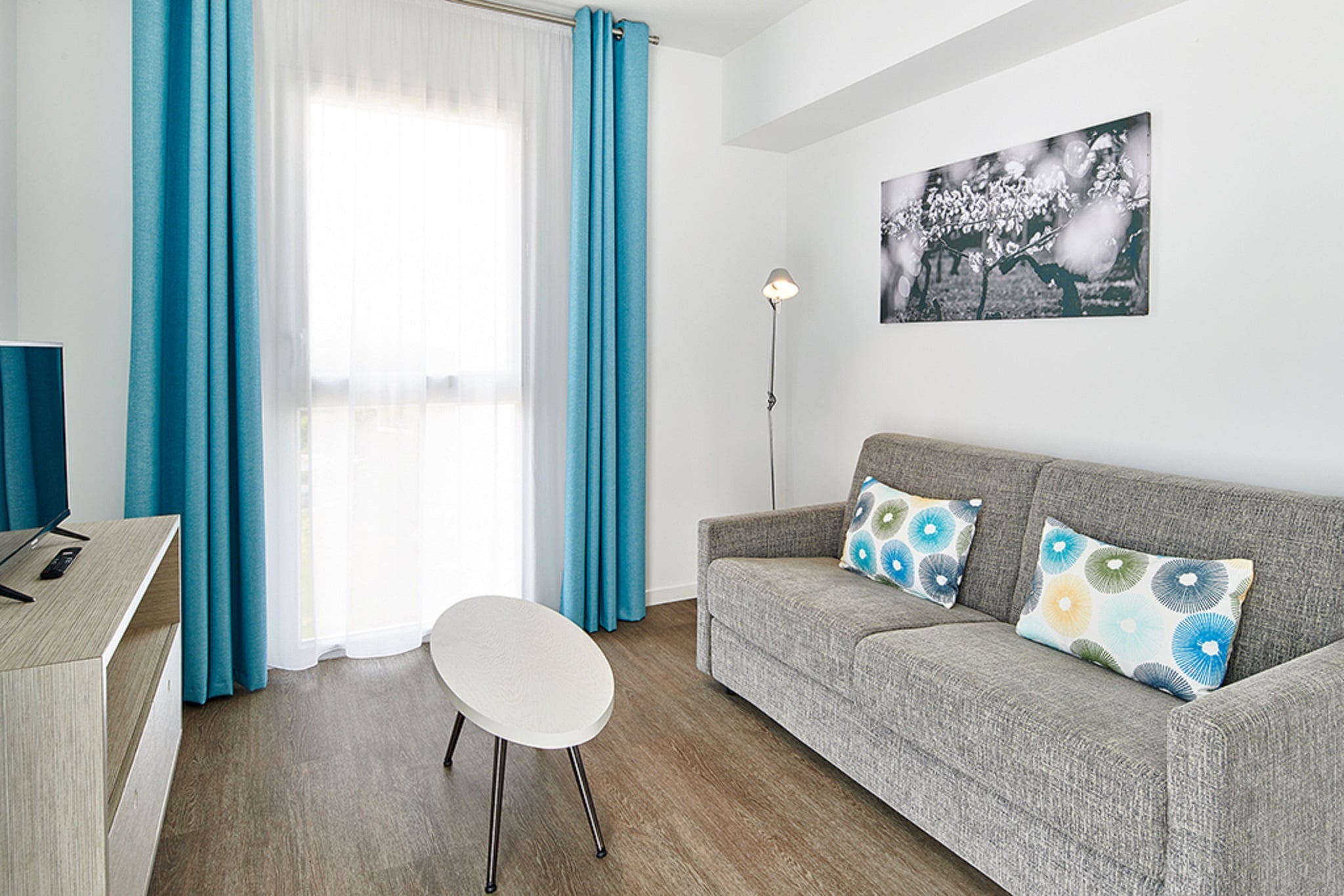 Apartment Capacity 6