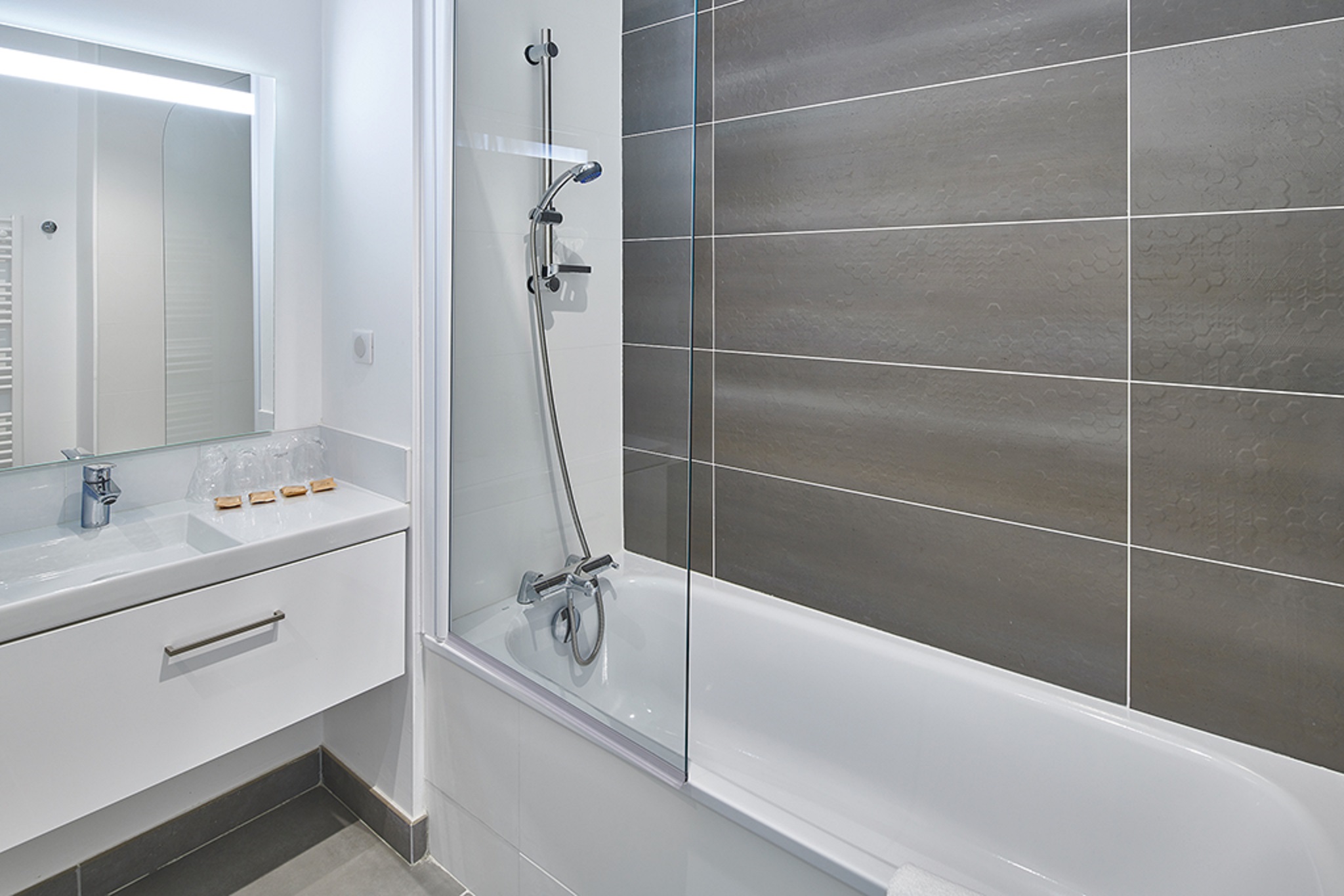 Apartment Capacity 6