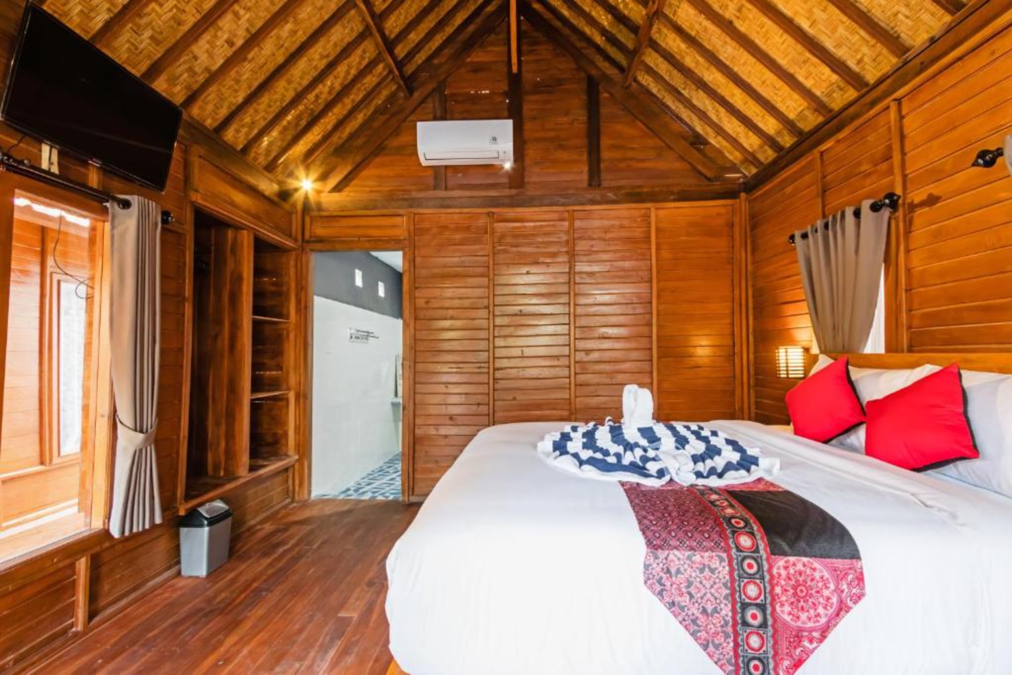 Double Deluxe with Balcony