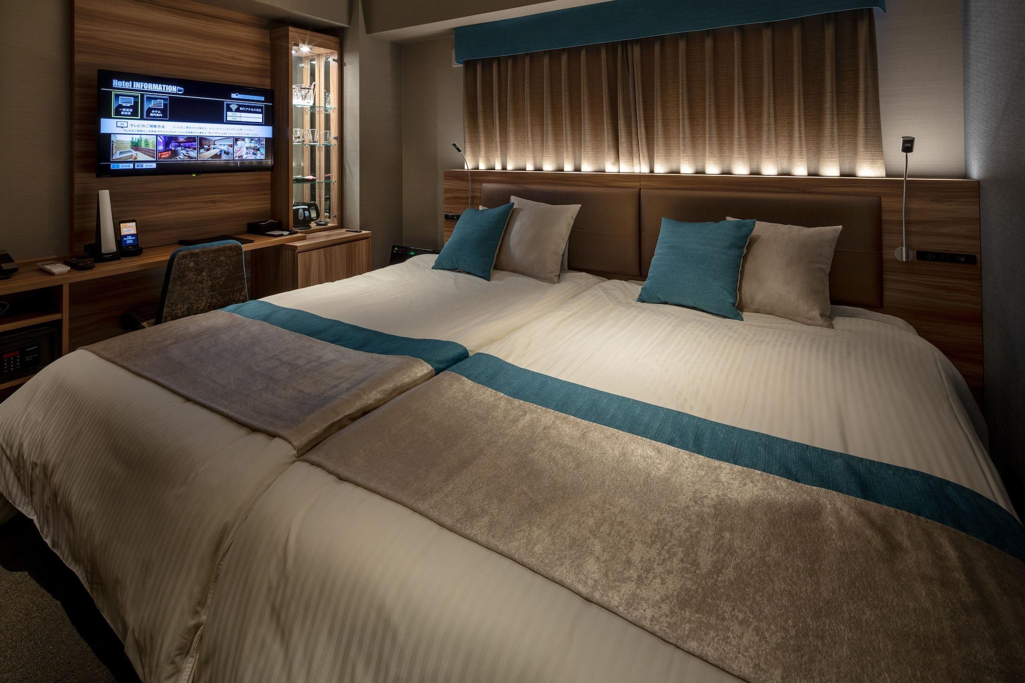 Twin Two Beds