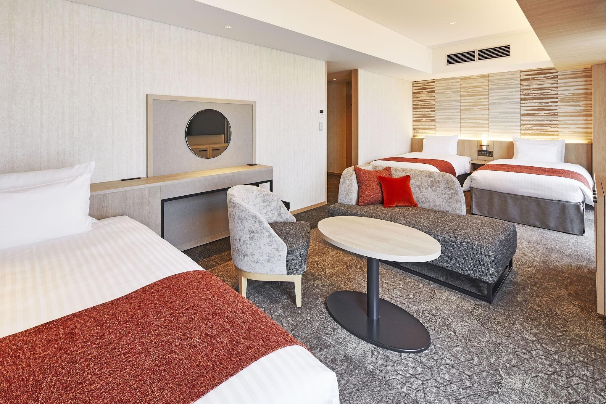 Triple Deluxe City View