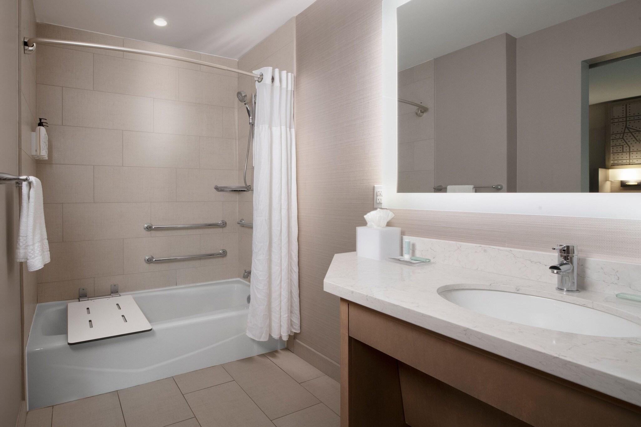 Suite Two Queen Beds