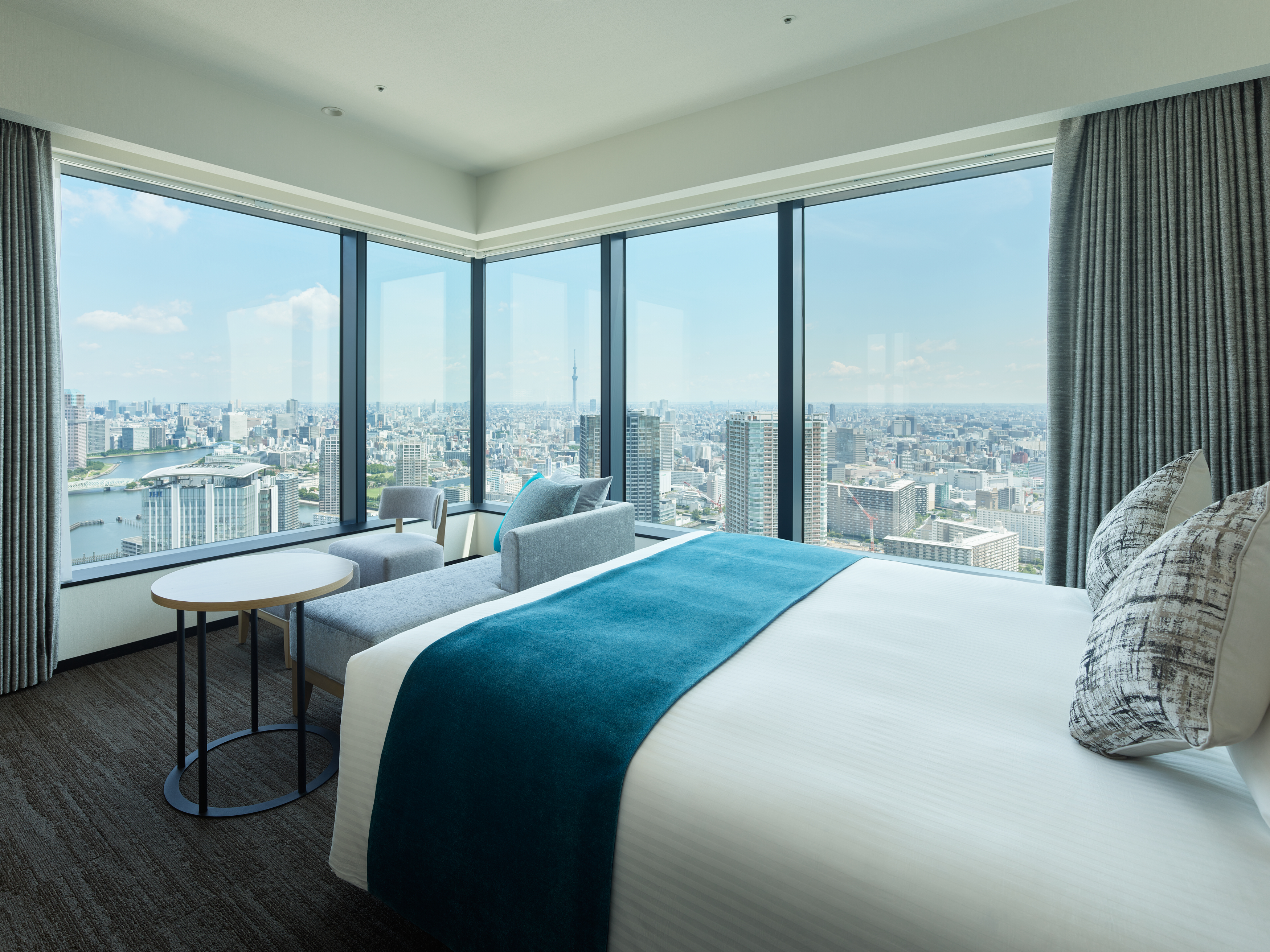 Double King Size Bed