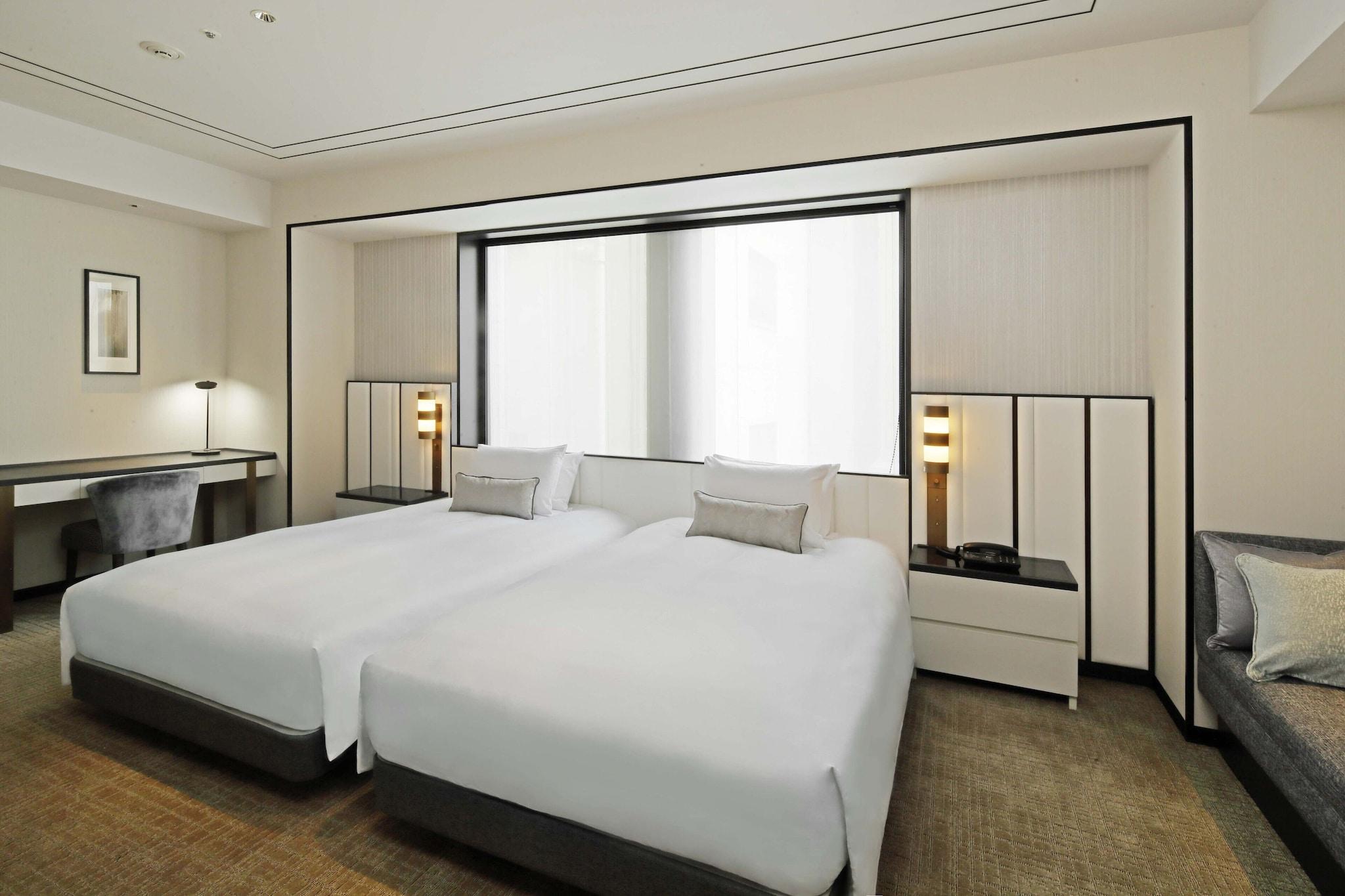 Twin Deluxe Two Beds