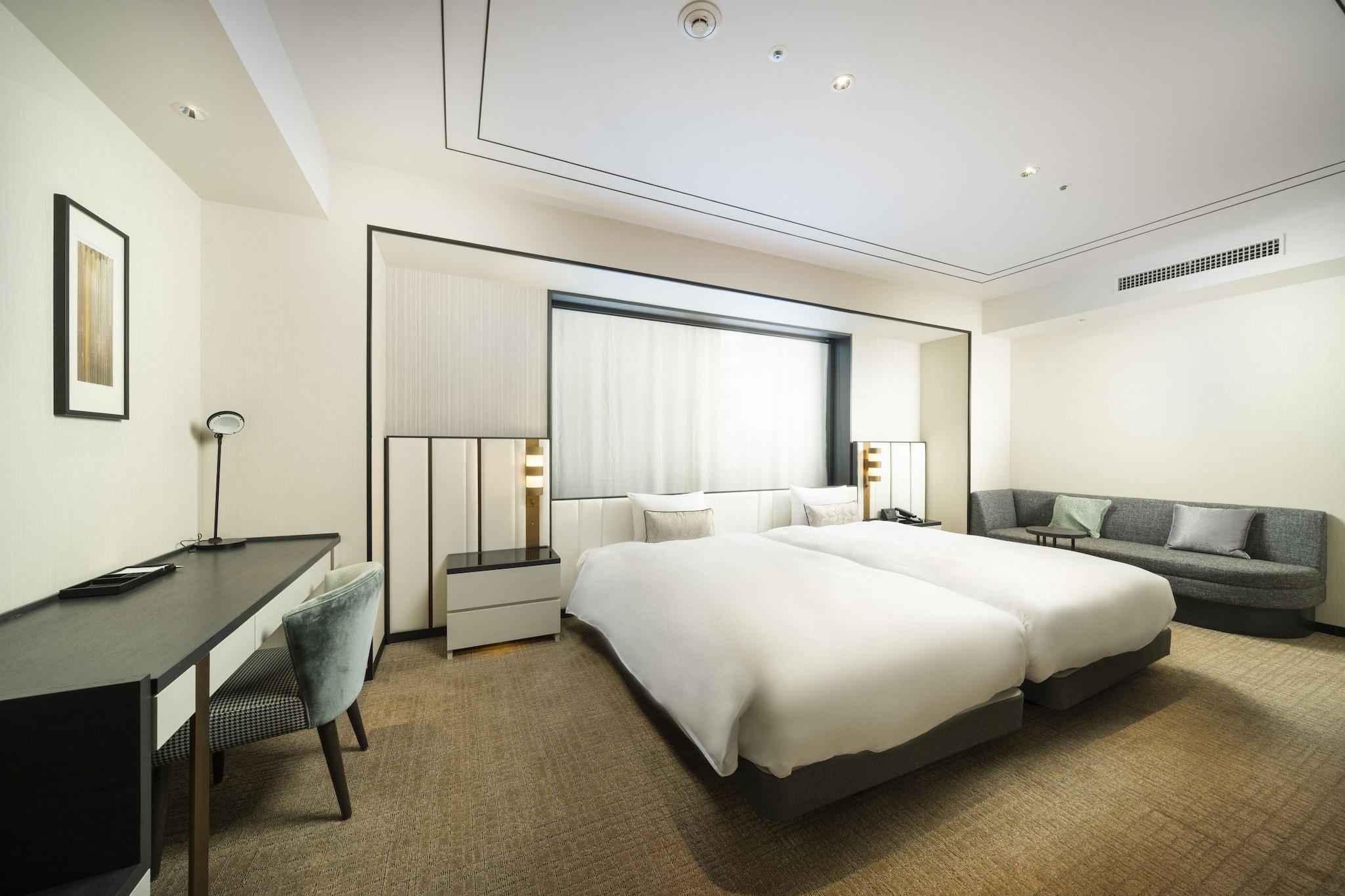 Twin Deluxe Two Beds