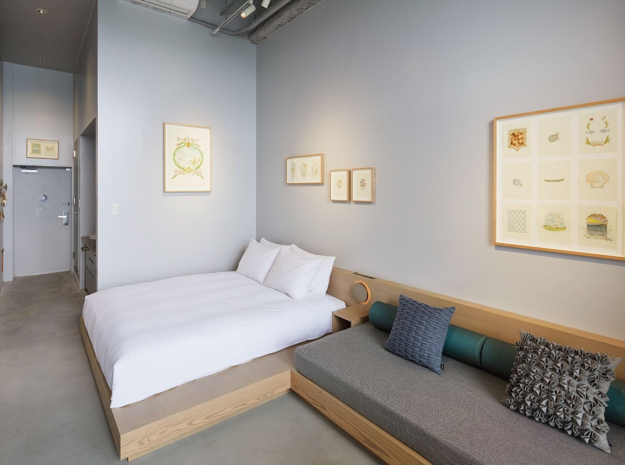 Double Superior Queen Bed