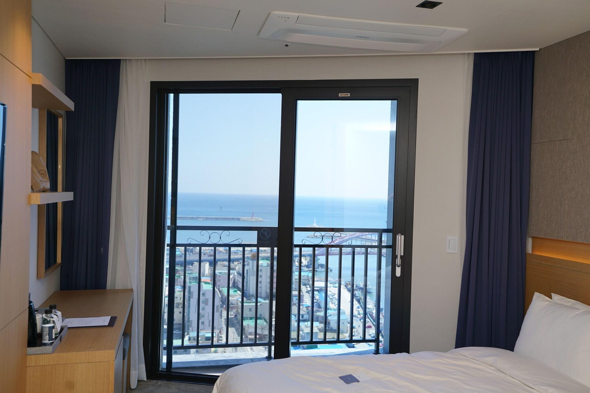 Twin Partial Ocean View