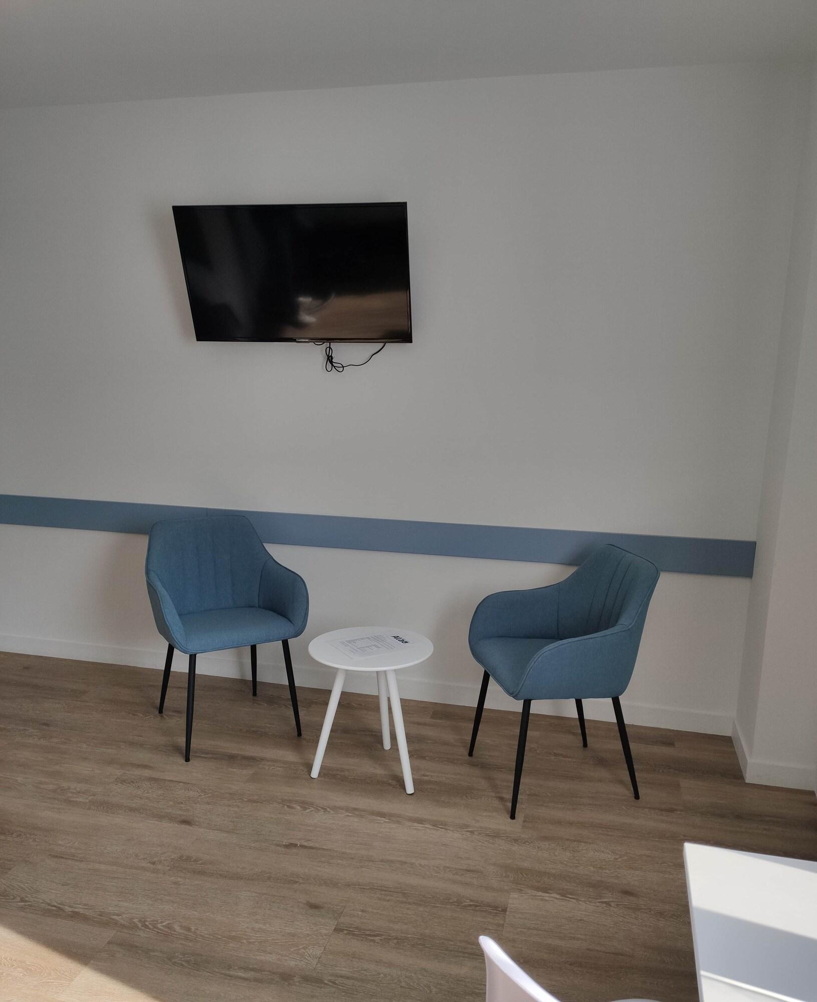 Studio Queen Size Bed