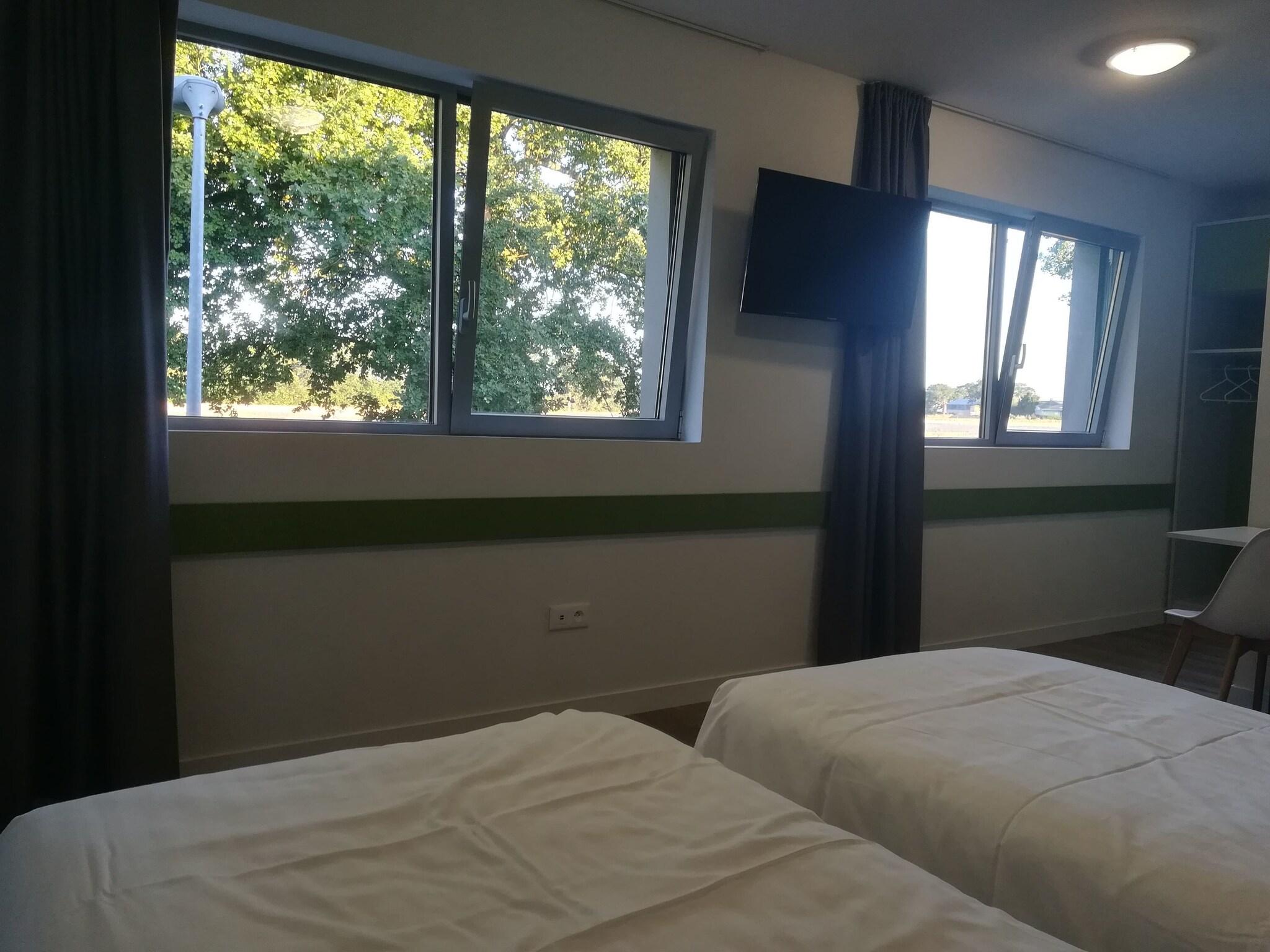 Studio Queen Size Bed