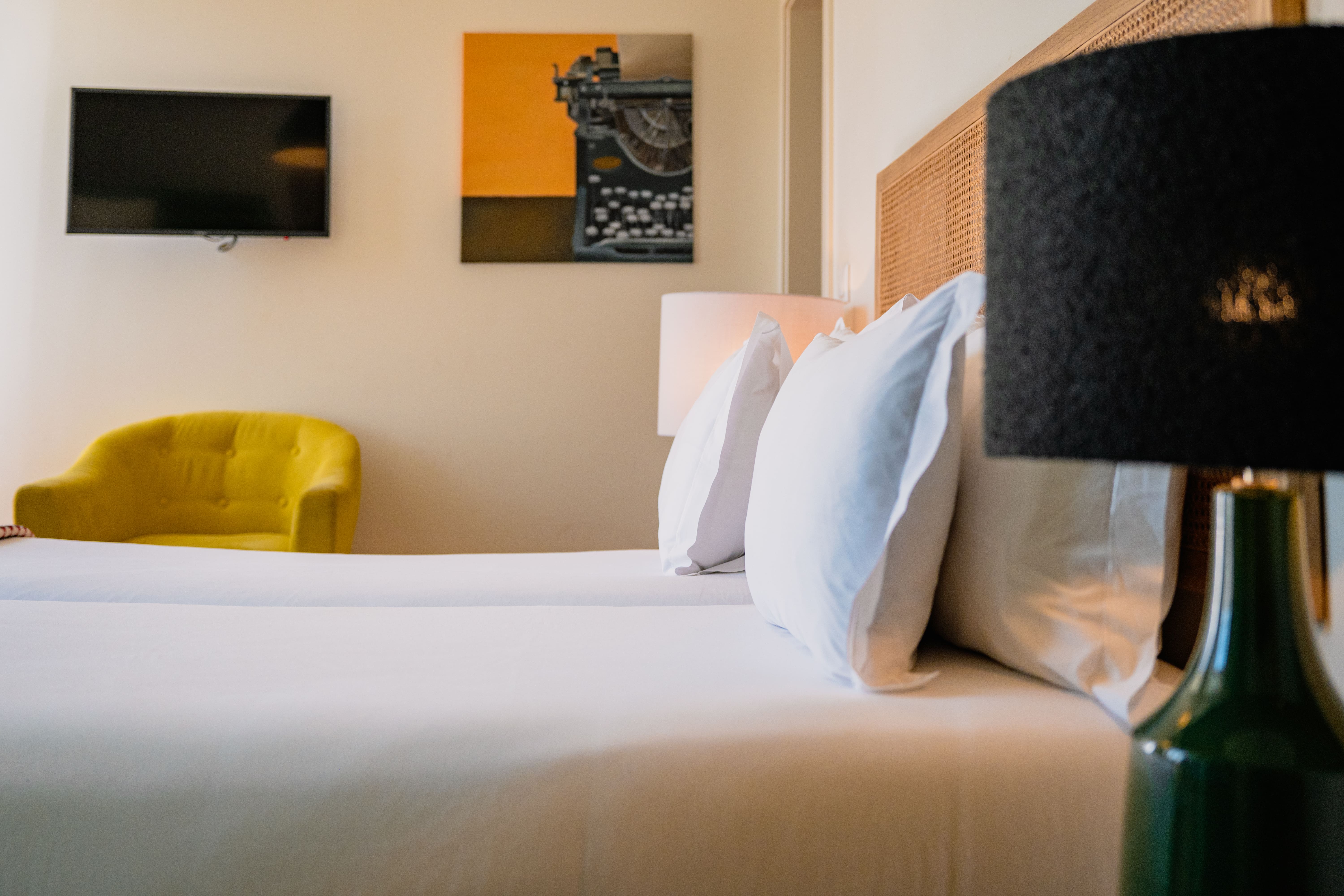 Double or Twin One Bedroom One Bathroom