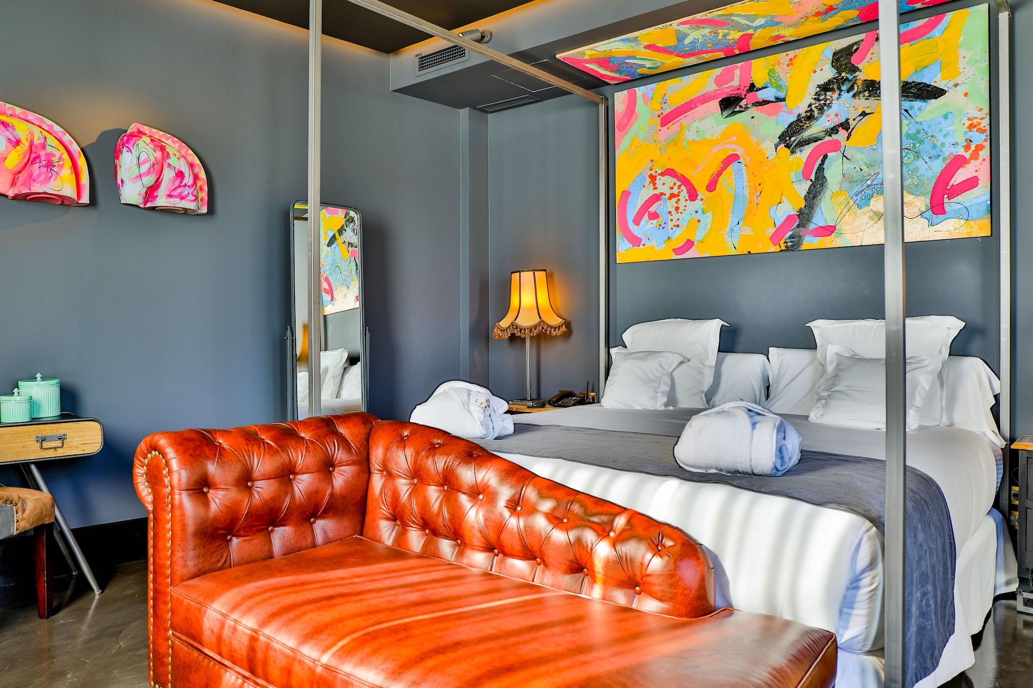 Room King Bed with Jacuzzi