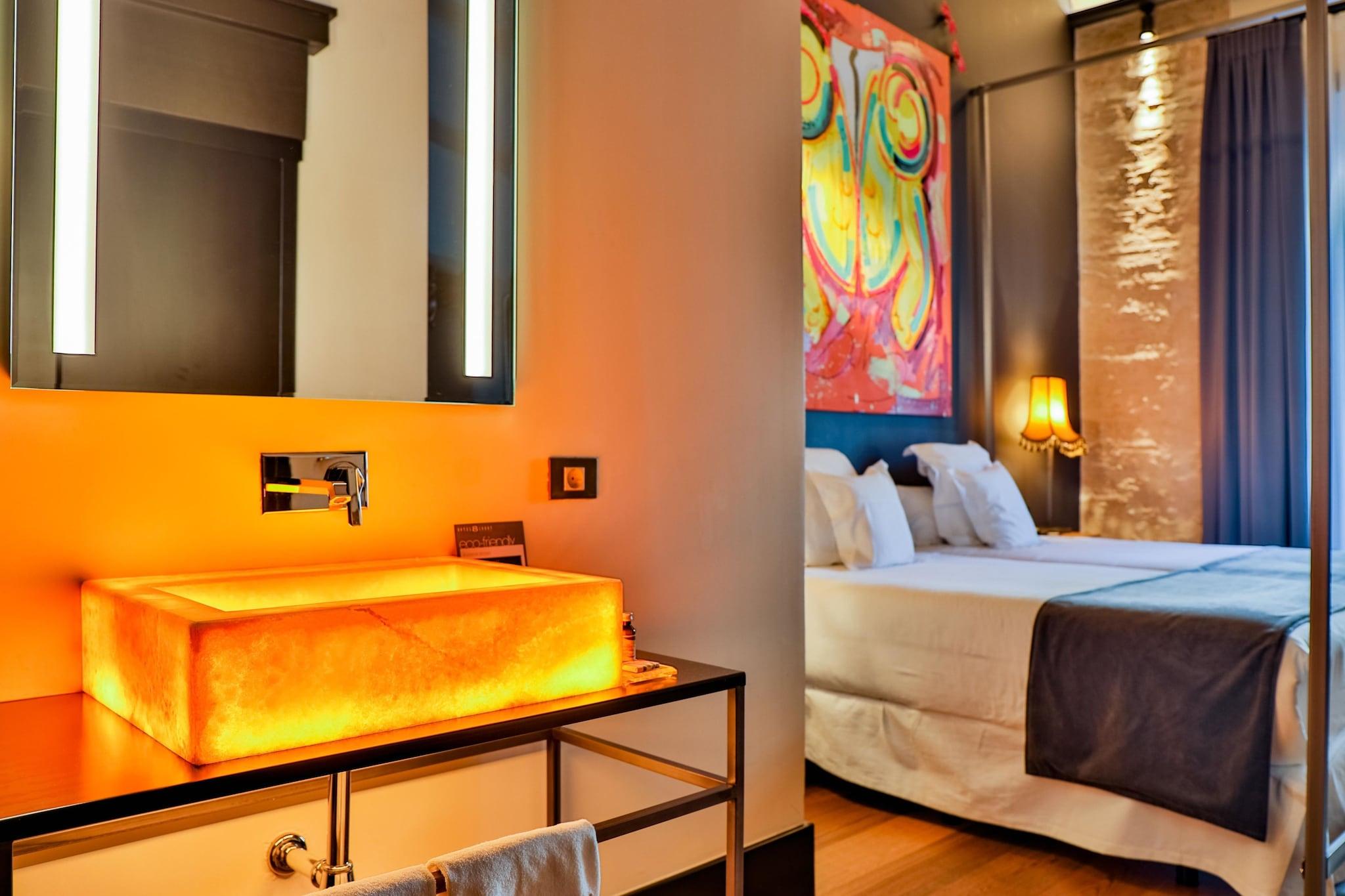 Double Deluxe Queen Bed