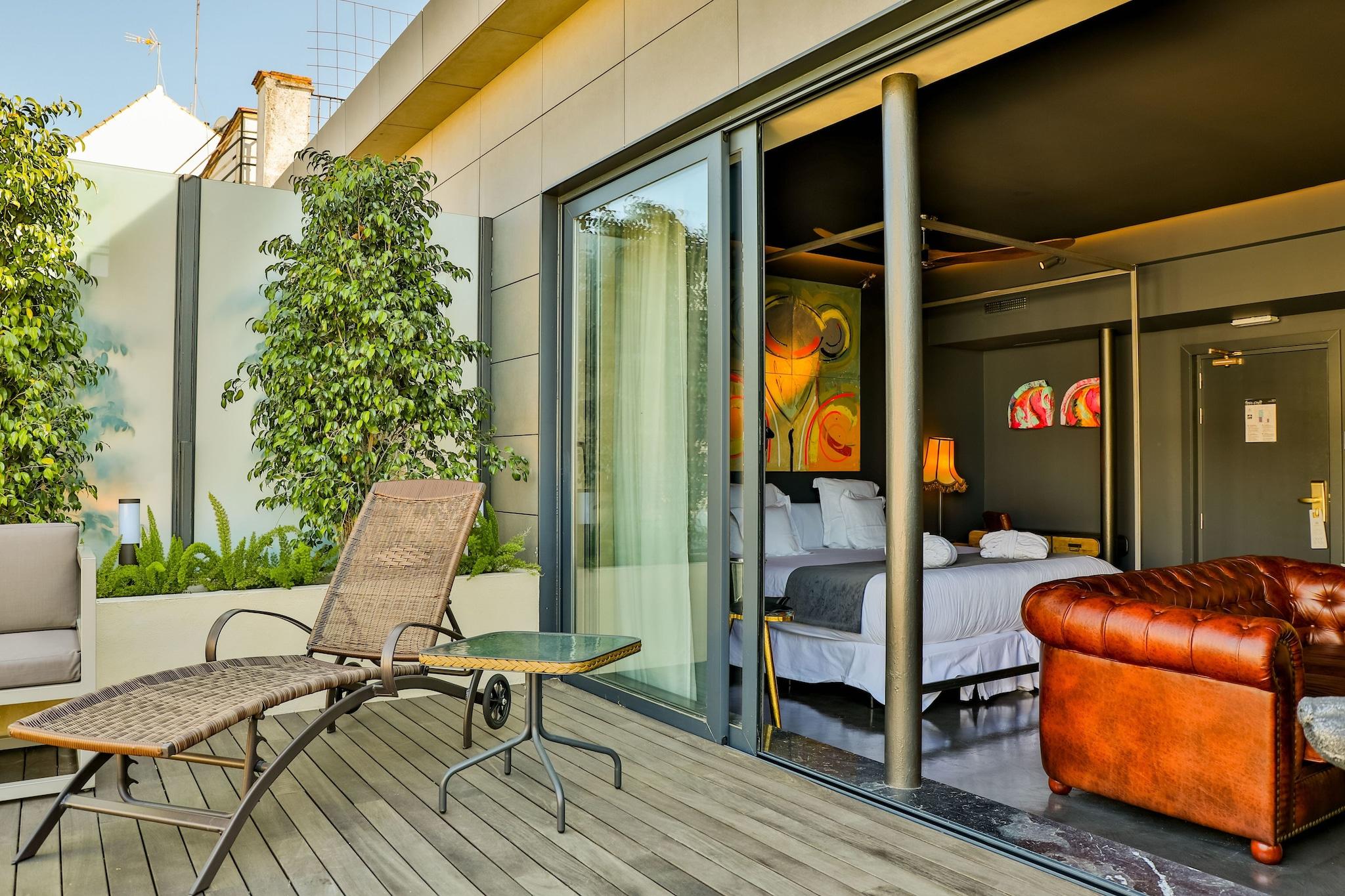 Room King Bed with Jacuzzi